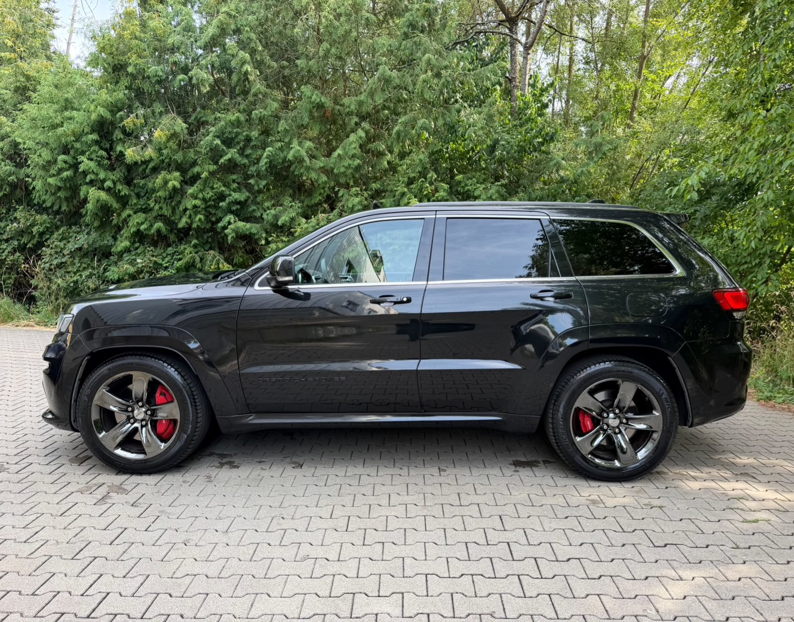 JEEP Grand Cherokee 6.4 V8 HEMI SRT8 Red Vapor Aut., Petrol, Second hand / Used, Automatic - 2