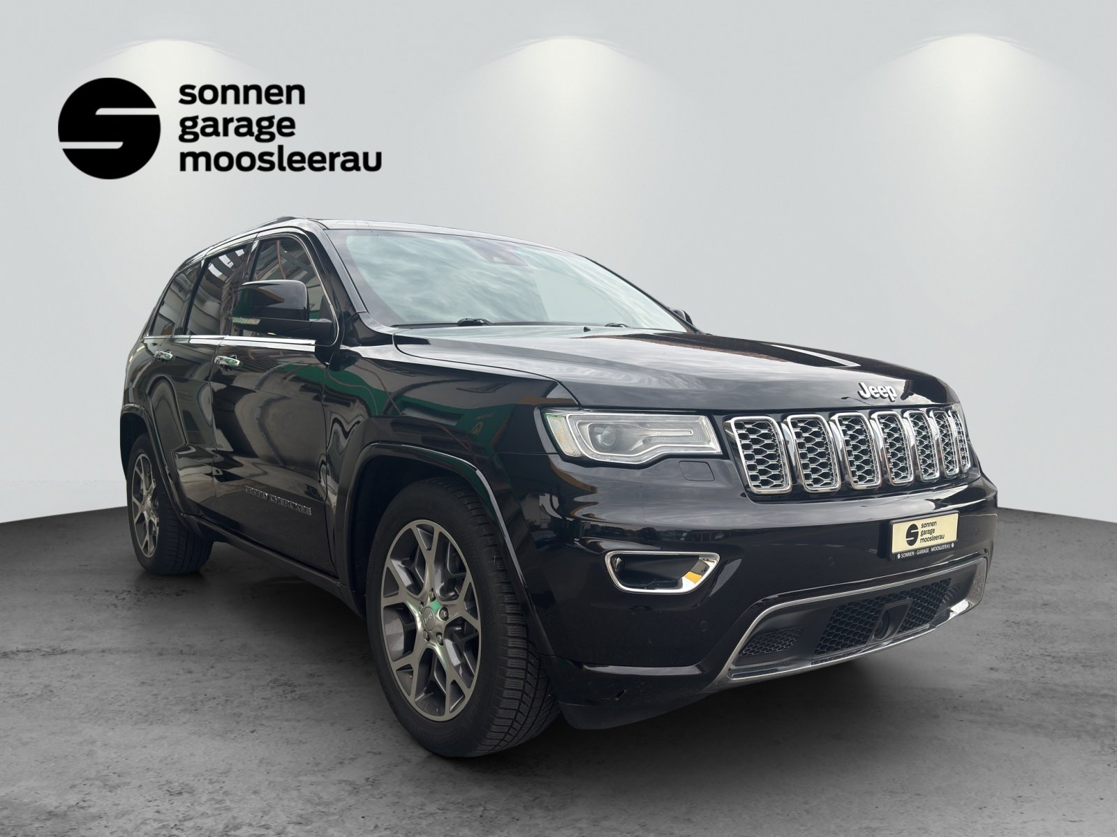 JEEP Grand Cherokee 3.0 CRD Overland Automatic, Diesel, Second hand / Used, Automatic - 2