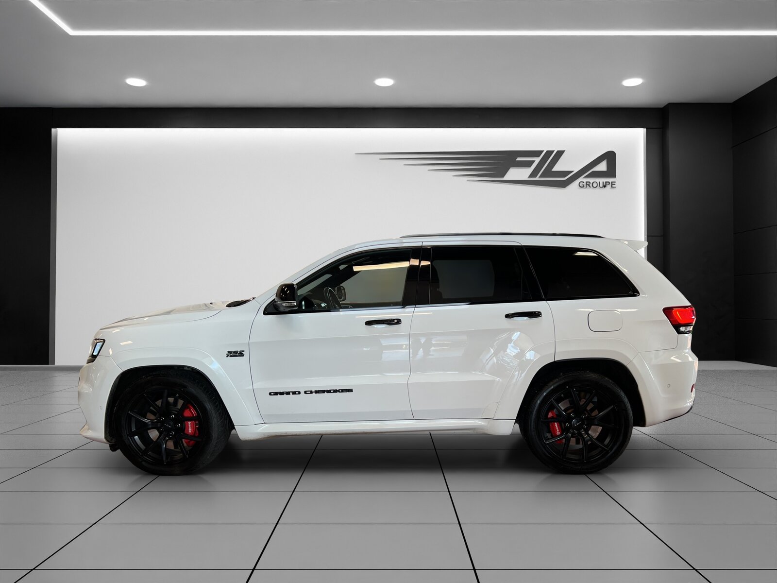 JEEP Grand Cherokee 6.4 V8 HEMI SRT8, Benzin, Occasion / Gebraucht, Automatik - 4