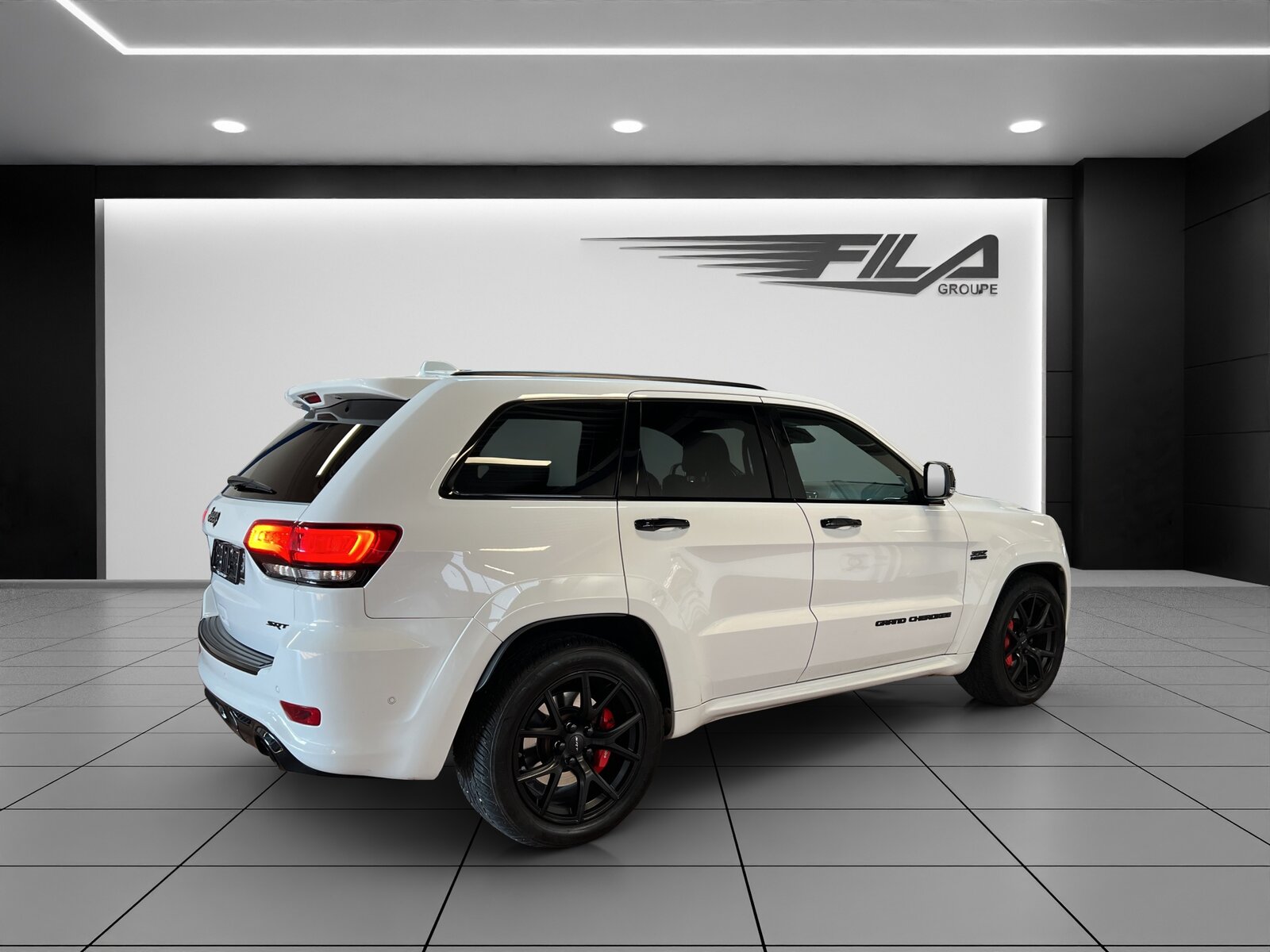 JEEP Grand Cherokee 6.4 V8 HEMI SRT8, Benzin, Occasion / Gebraucht, Automatik - 6