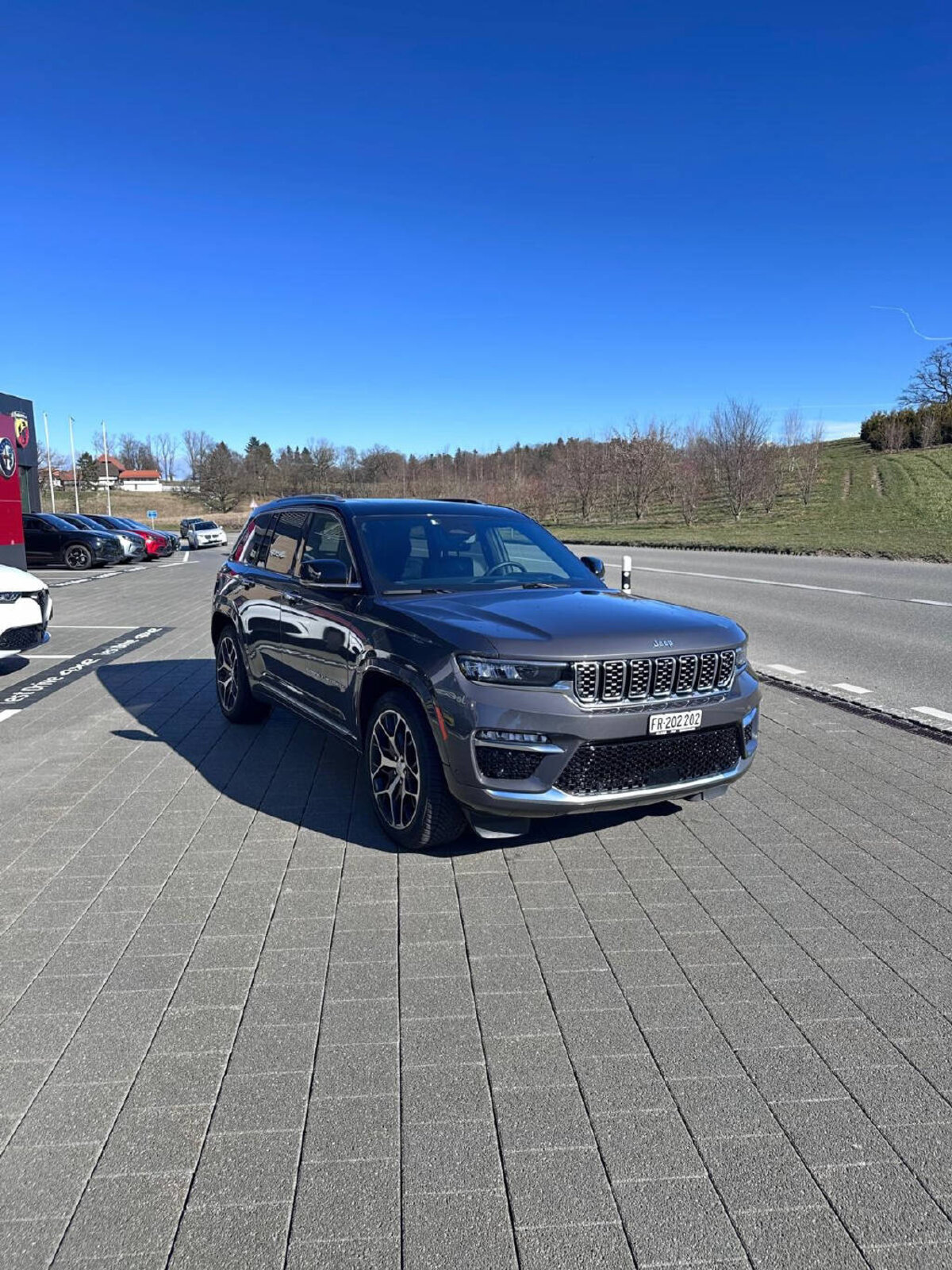 JEEP Grand Cherokee 2.0 Turbo Summit Reserve 4xe, Hybride Rechargeable Essence/Électricité, Occasion / Utilisé, Automatique - 5