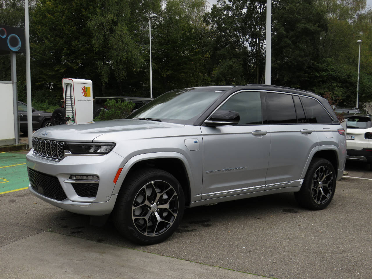 JEEP Grand Cherokee 2.0 Turbo Summit Reserve 4xe, Plug-in-Hybrid Benzin/Elektro, Vorführwagen, Automatik - 5
