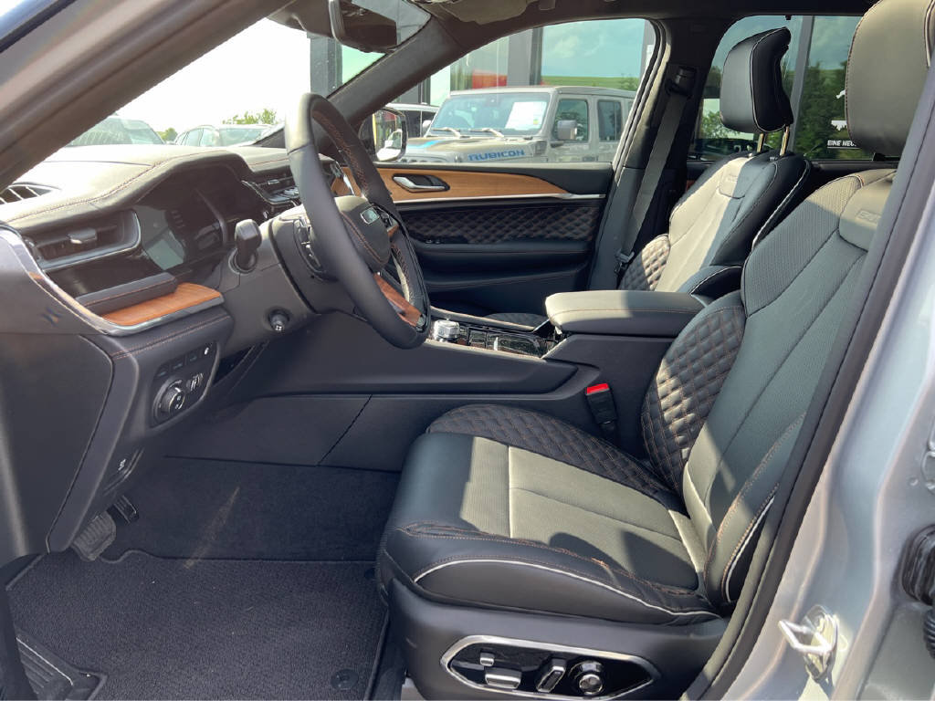 JEEP Grand Cherokee 2.0 Turbo Summit Reserve 4xe, Hybride Rechargeable Essence/Électricité, Voiture de démonstration, Automatique - 5