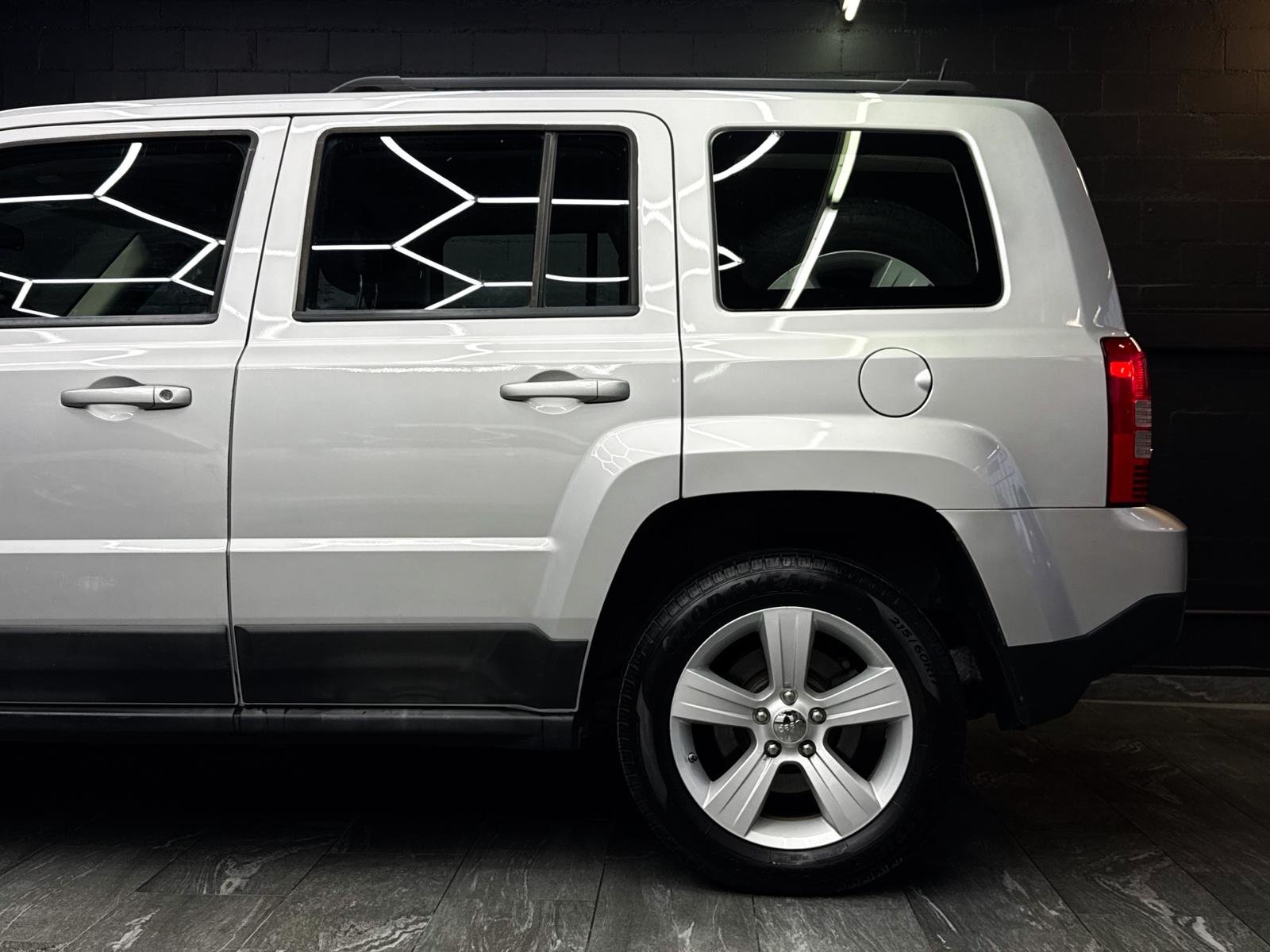 JEEP Patriot 2.2 CRD Sport, Diesel, Occasion / Gebraucht, Handschaltung - 7