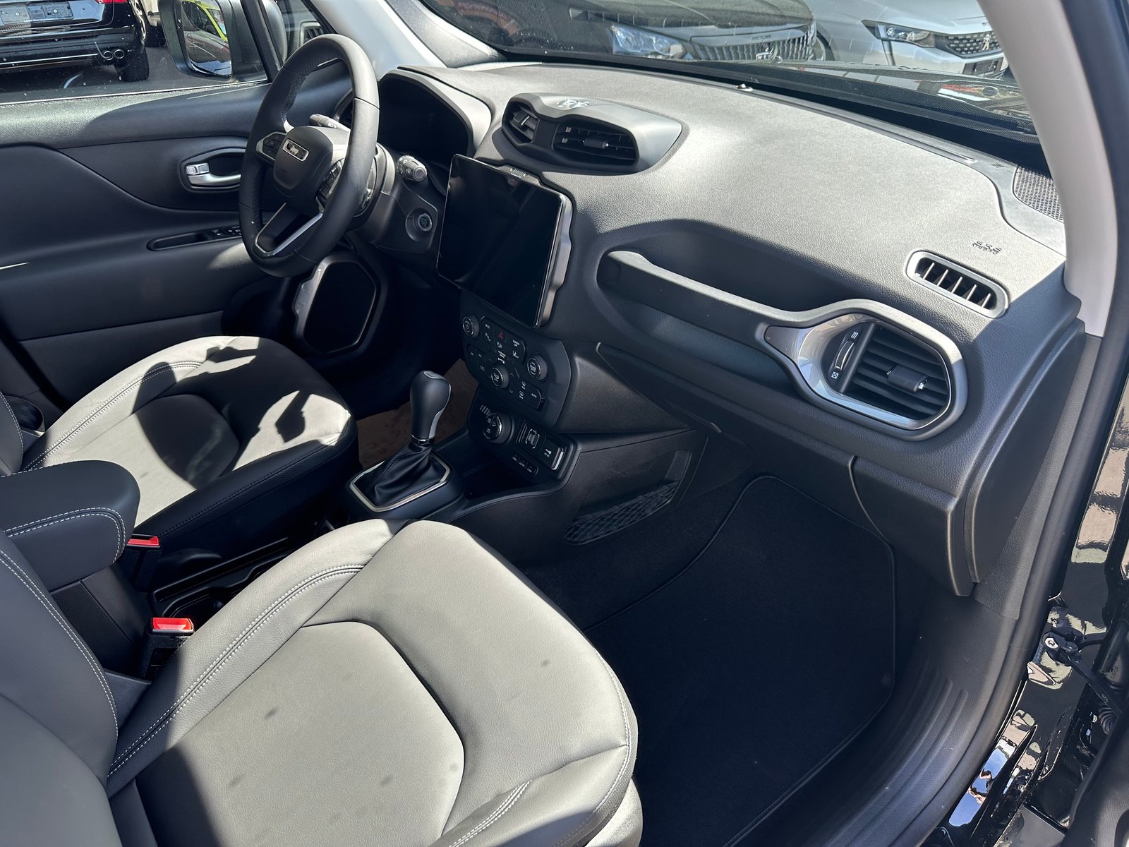 JEEP Renegade 1.3 T PHEV Summit AWD, Hybride Rechargeable Essence/Électricité, Voiture nouvelle, Automatique - 4
