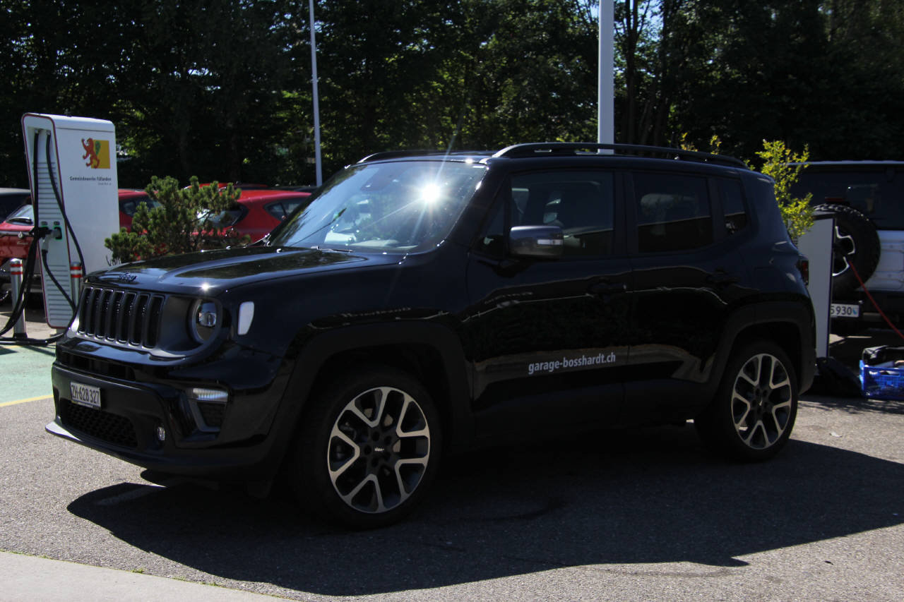 JEEP Renegade 1.3 S 4xe, Hybride Rechargeable Essence/Électricité, Occasion / Utilisé, Automatique - 7