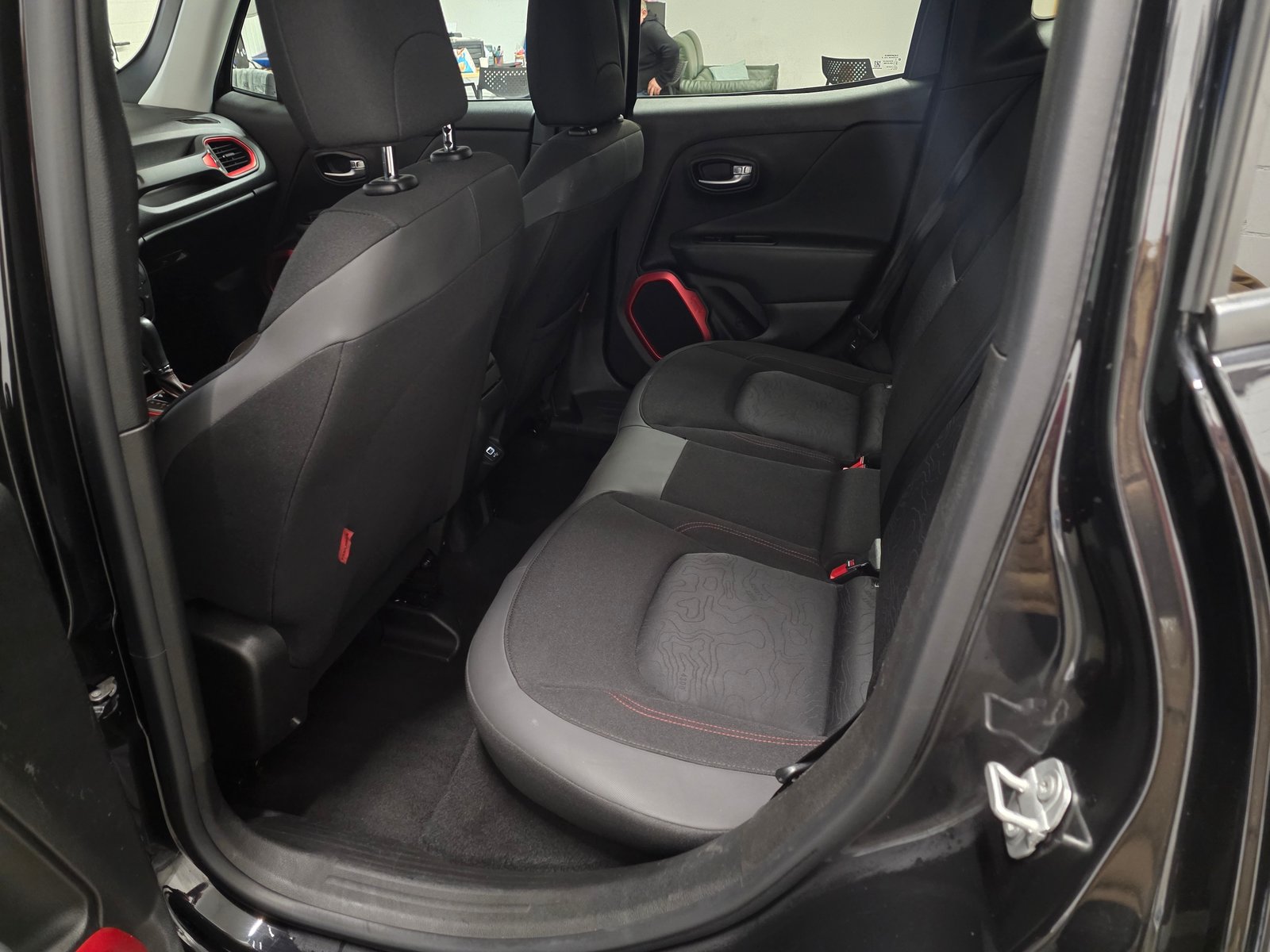 JEEP Renegade 2.0 MJ Trailhawk AWD + Low Range 9ATX, Diesel, Occasion / Gebraucht, Automatik - 5