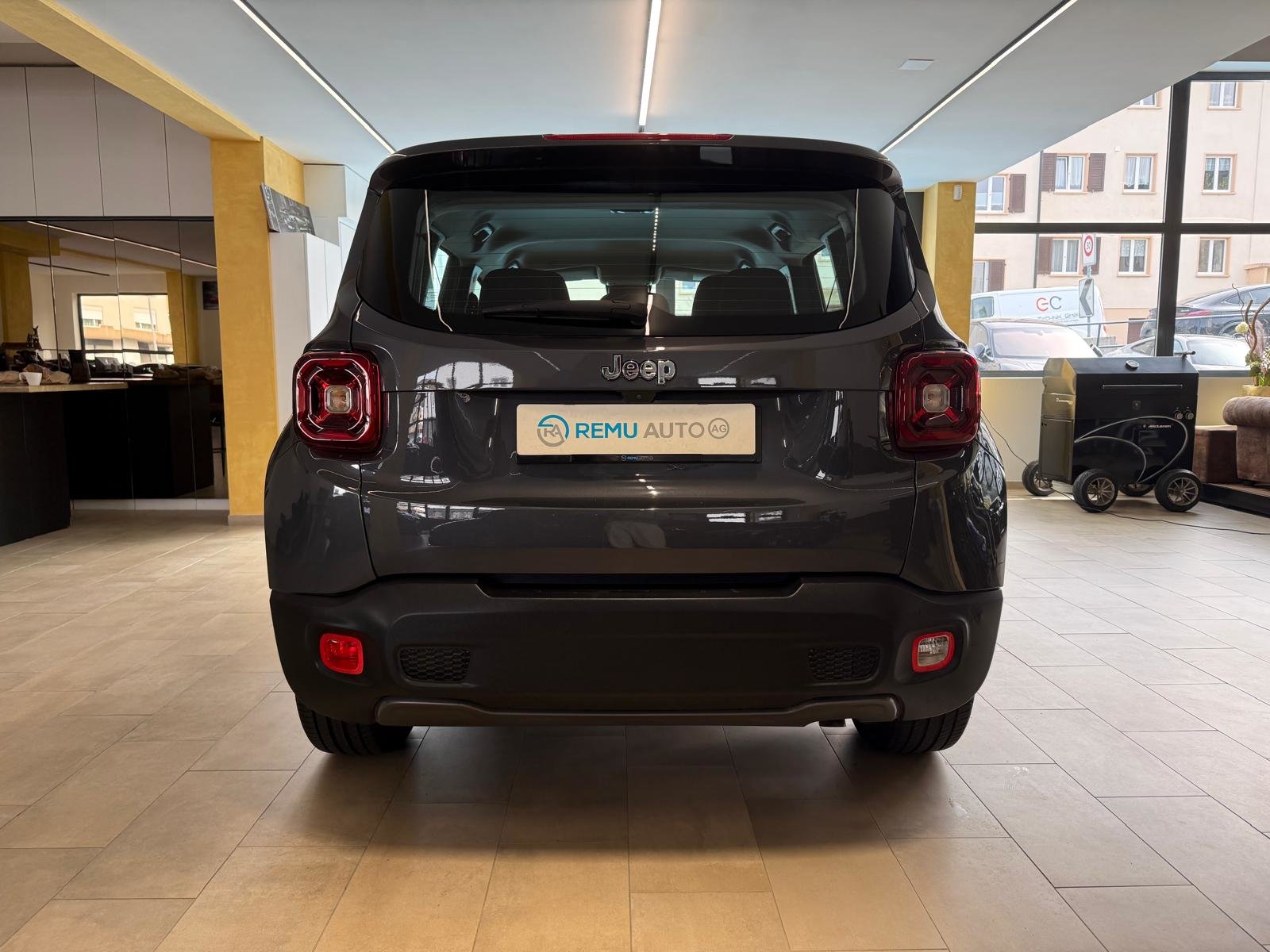JEEP Renegade 1.5 MHEV Altitude T4, Mild-Hybrid Petrol/Electric, Second hand / Used, Automatic - 4