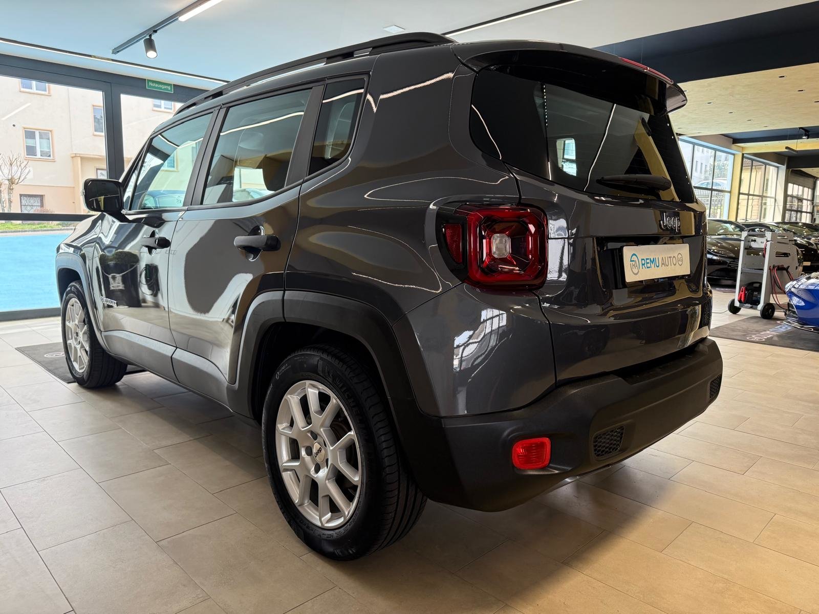 JEEP Renegade 1.5 MHEV Altitude T4, Mild-Hybrid Petrol/Electric, Second hand / Used, Automatic - 5