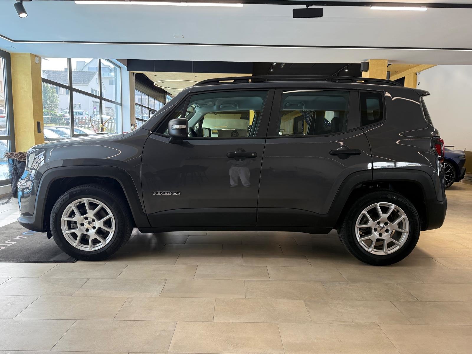JEEP Renegade 1.5 MHEV Altitude T4, Mild-Hybrid Petrol/Electric, Second hand / Used, Automatic - 6