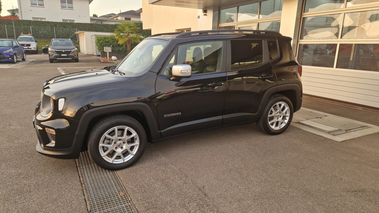 JEEP Renegade 1.5 Turbo Limited, Mild-Hybrid Petrol/Electric, Second hand / Used, Automatic - 2