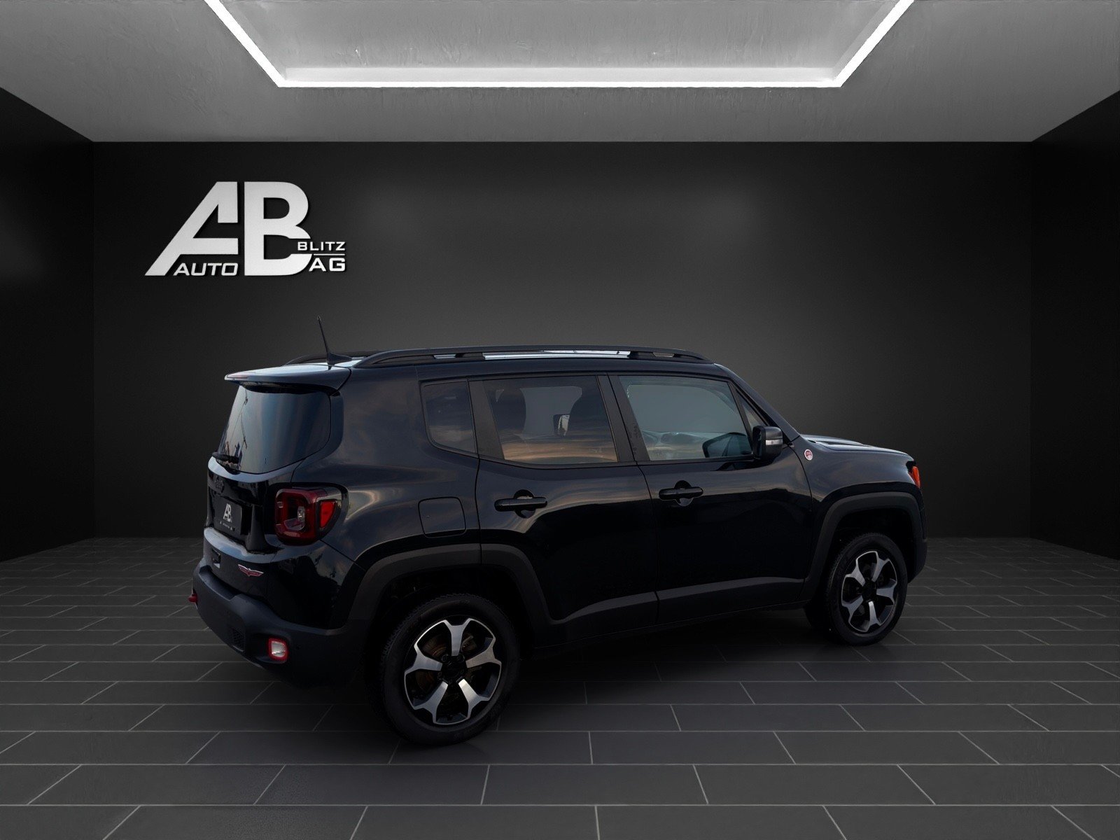 JEEP Renegade 2.0 MJ Trailhawk AWD + Low Range 9ATX mit 170, Diesel, Occasion / Utilisé, Automatique - 5
