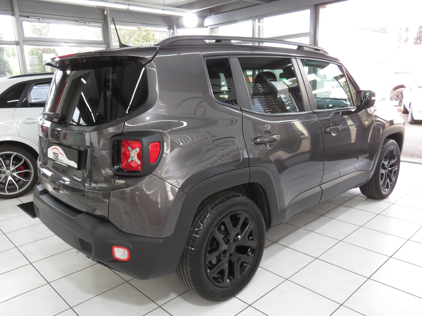 JEEP Renegade 1.0 Turbo Night Eagle, Essence, Occasion / Utilisé, Manuelle - 4