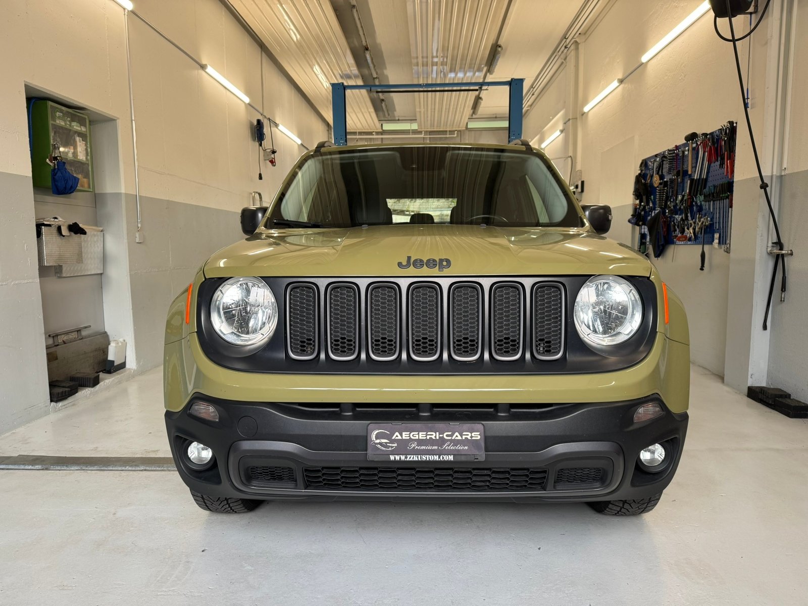 JEEP Renegade 2.0 CRD Trailhawk AWD + Low Range 9ATX, Diesel, Occasion / Gebraucht, Automatik - 2
