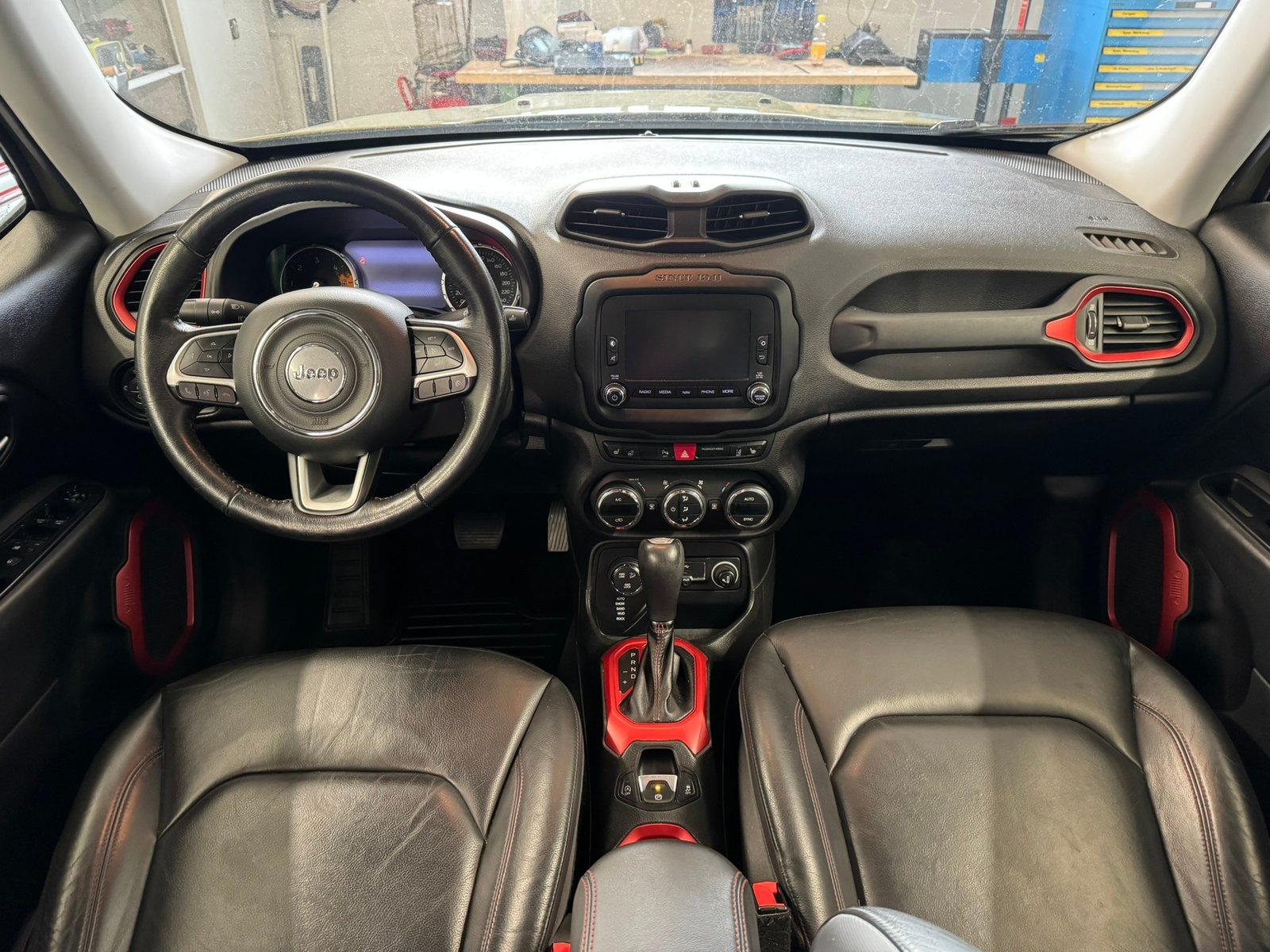 JEEP Renegade 2.0 CRD Trailhawk AWD + Low Range 9ATX, Diesel, Occasion / Gebraucht, Automatik - 7