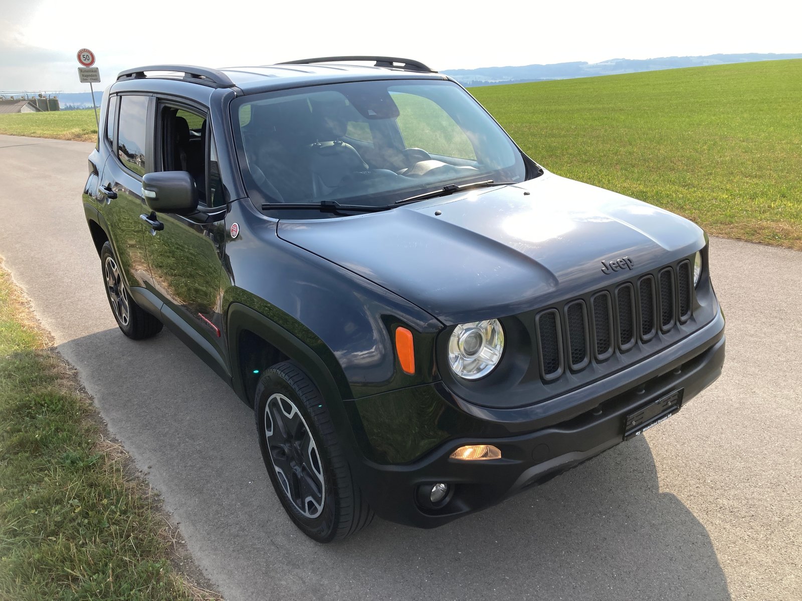JEEP Renegade 2.0 CRD Trailhawk AWD + Low Range 9ATX, Diesel, Occasion / Gebraucht, Automatik - 2