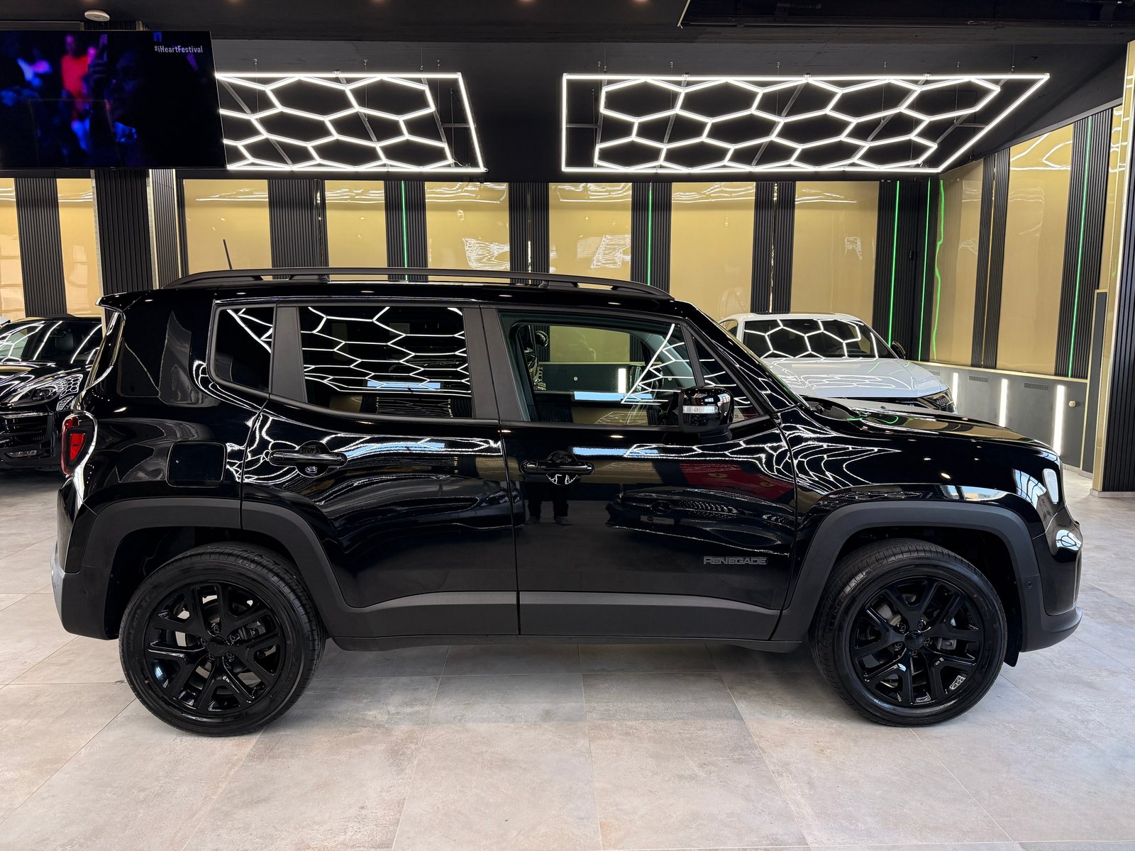 JEEP Renegade 1.3 Turbo Limited AWD, Essence, Occasion / Utilisé, Automatique - 4