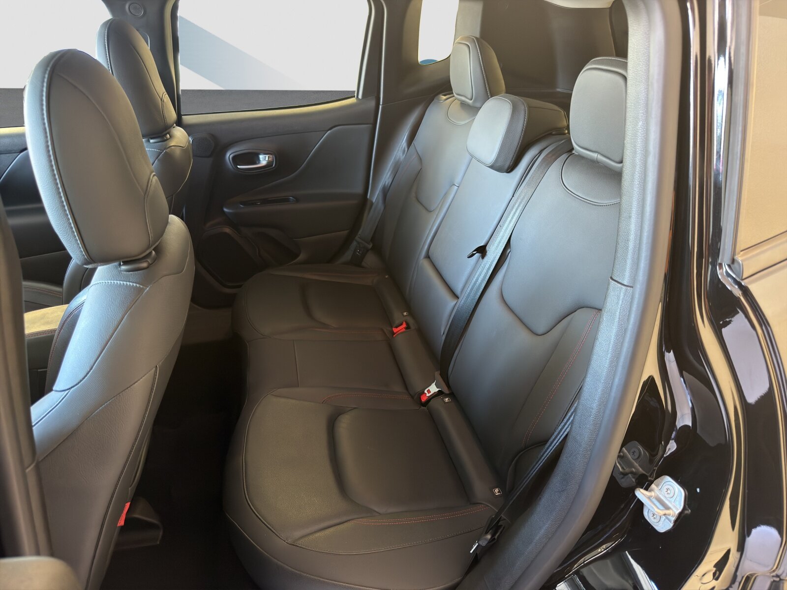 JEEP RENEGADE 1.3 Trailhawk Plus, Hybride Rechargeable Essence/Électricité, Occasion / Utilisé, Automatique - 7
