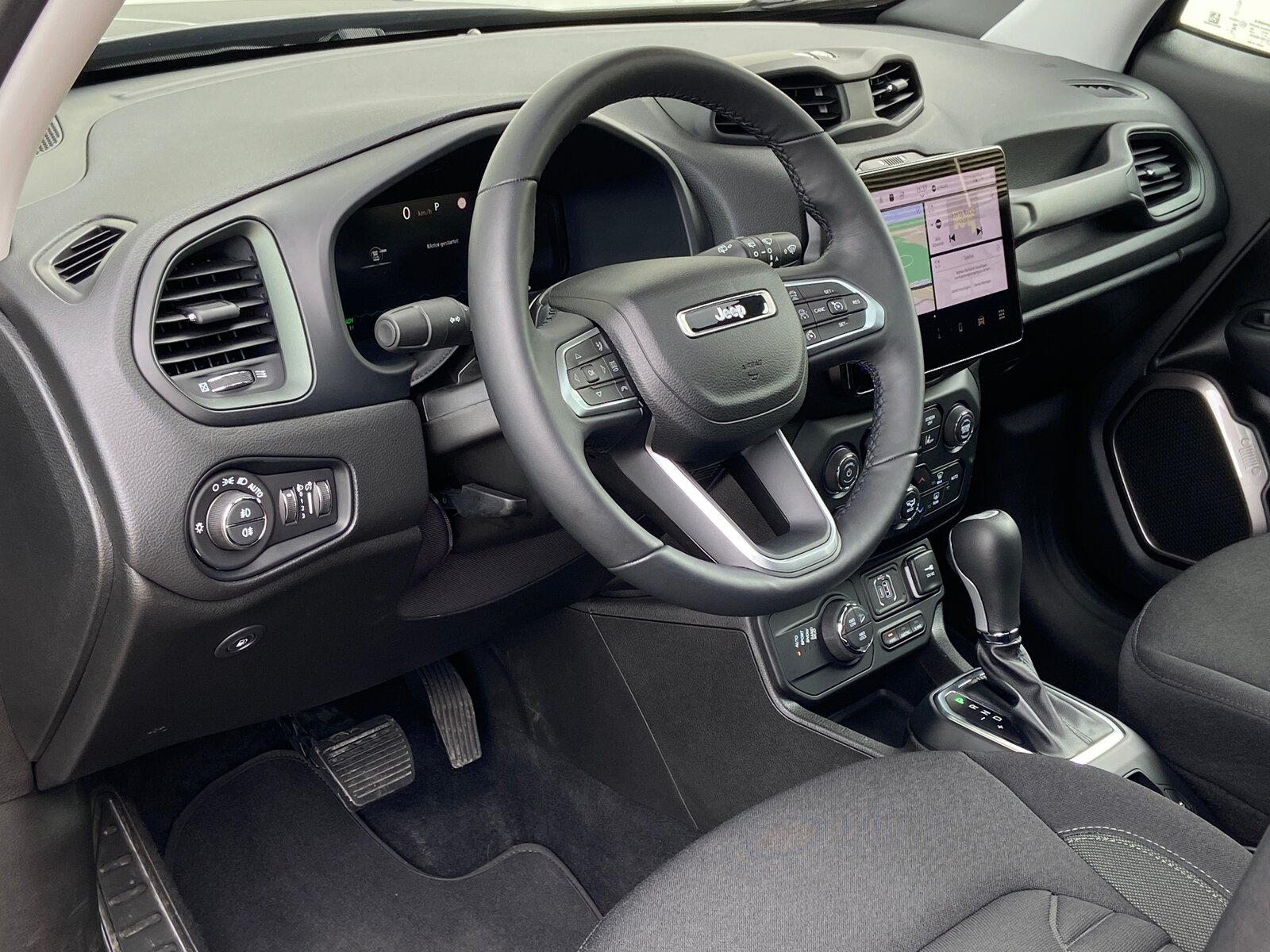 JEEP Renegade 1.3 T PHEV North Star AWD, Plug-in-Hybrid Benzin/Elektro, Occasion / Gebraucht, Automatik - 6