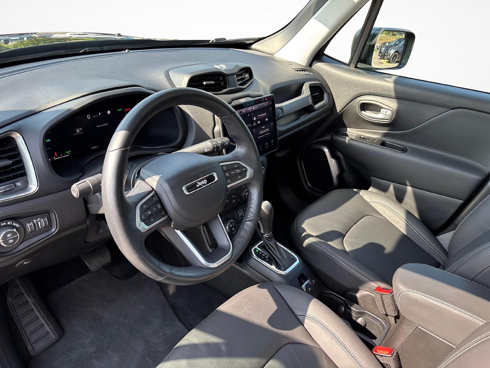 JEEP Renegade 1.3 Summit 4xe, Plug-in-Hybrid Benzin/Elektro, Occasion / Gebraucht, Automatik - 3