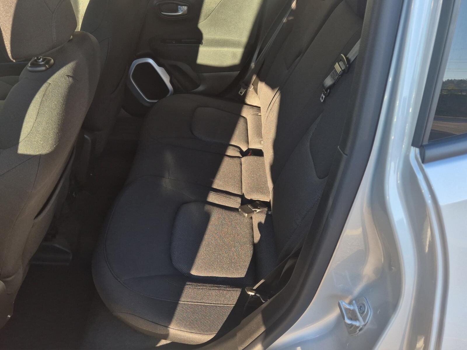 JEEP Renegade 1.4 140 MultiAir Longitude, Benzin, Occasion / Gebraucht, Handschaltung - 7