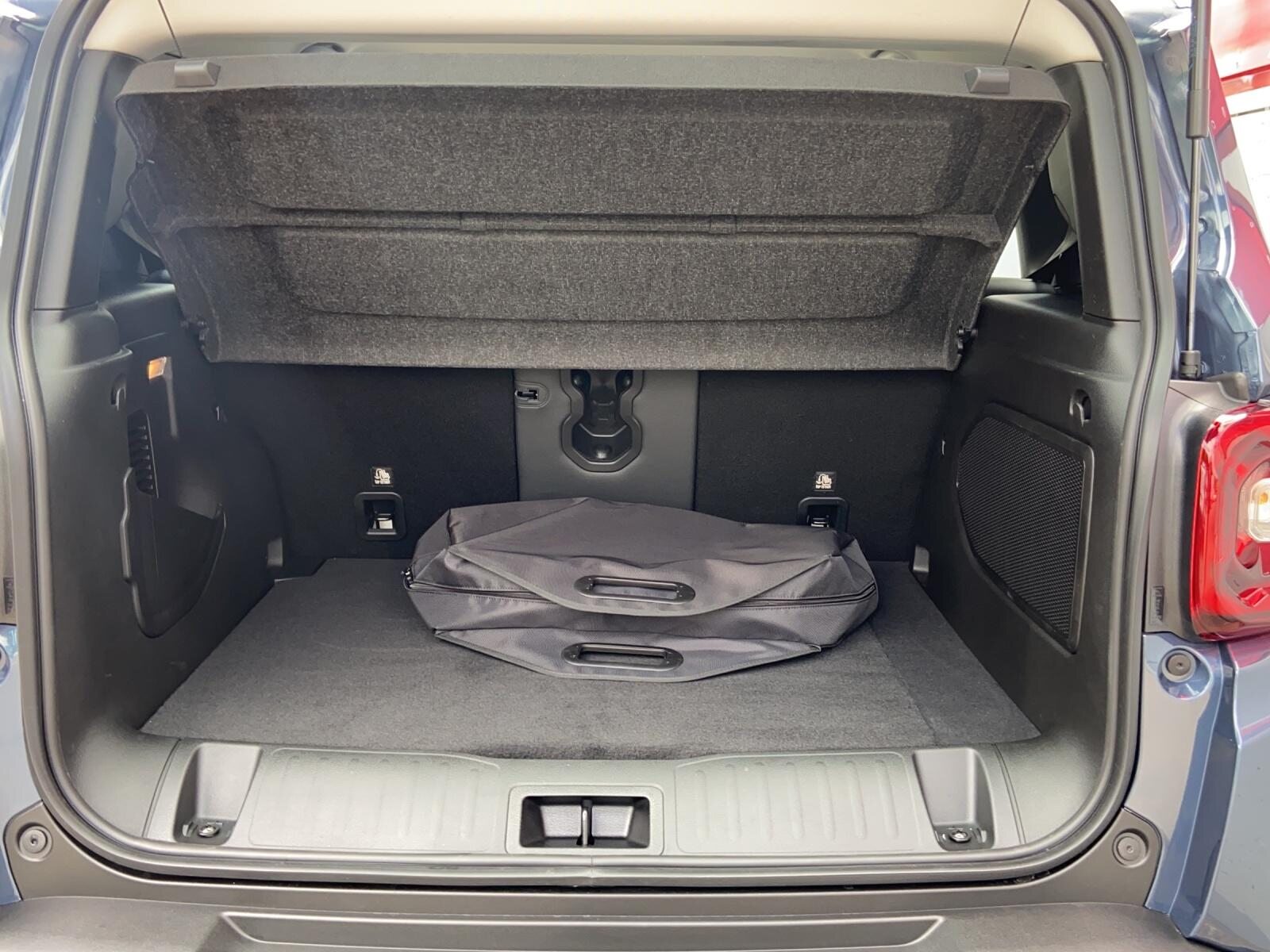 JEEP Renegade 1.3 Summit 4xe, Plug-in-Hybrid Petrol/Electric, Ex-demonstrator, Automatic - 6
