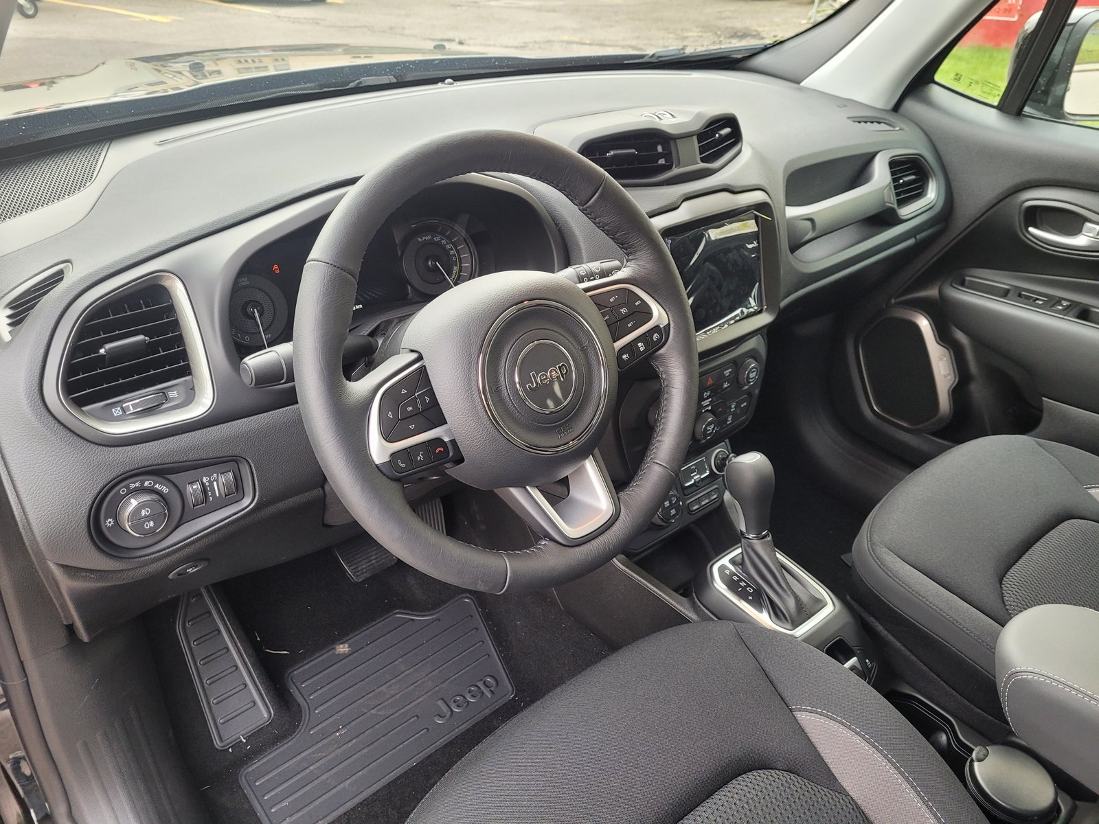 JEEP RENEGADE 4xe 1.3 190cv Swiss Limited, Full-Hybrid Petrol/Electric, Ex-demonstrator, Automatic - 6