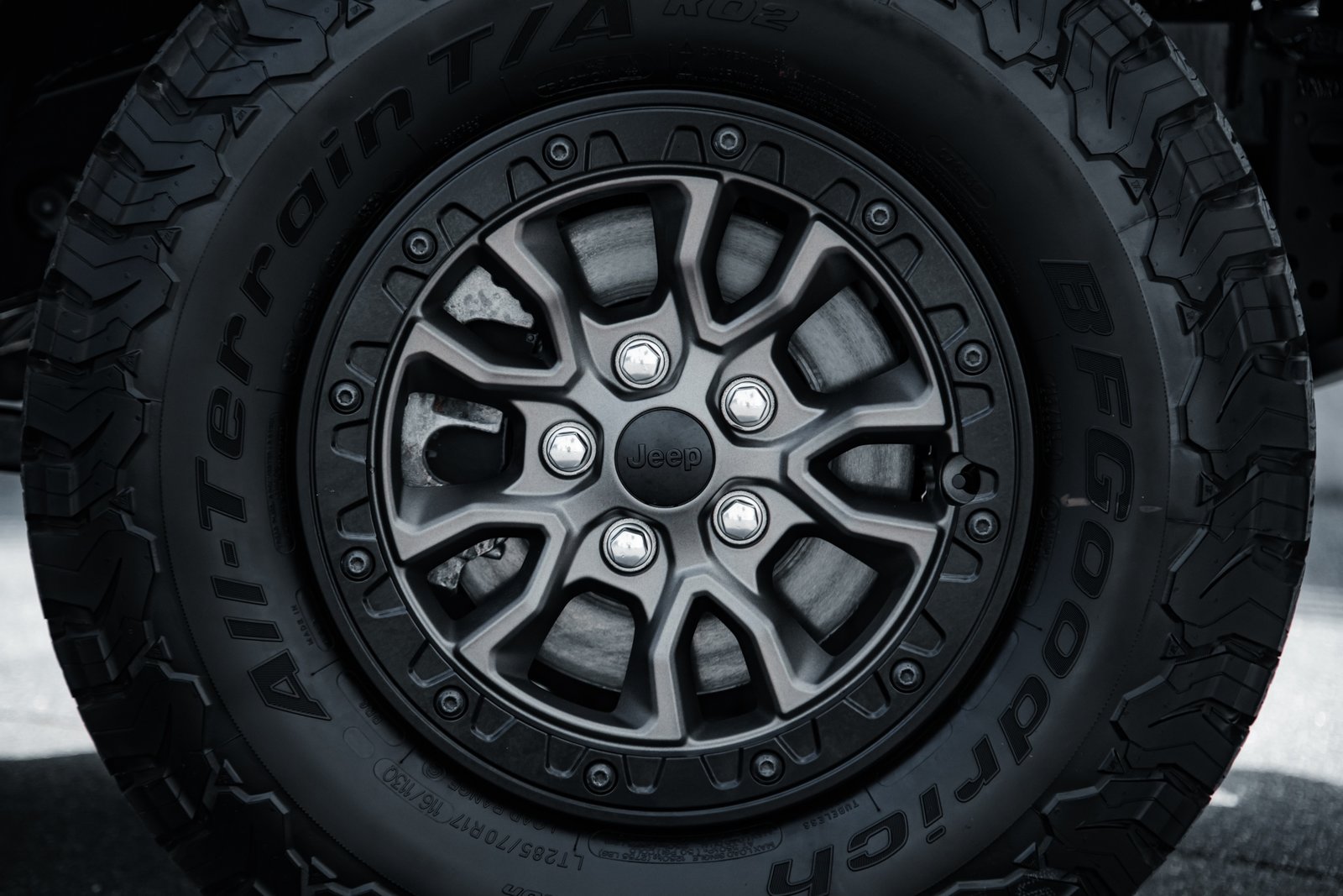 JEEP Wrangler Unl. Rubicon 392 V8 470PS, Essence, Voiture nouvelle, Automatique - 4