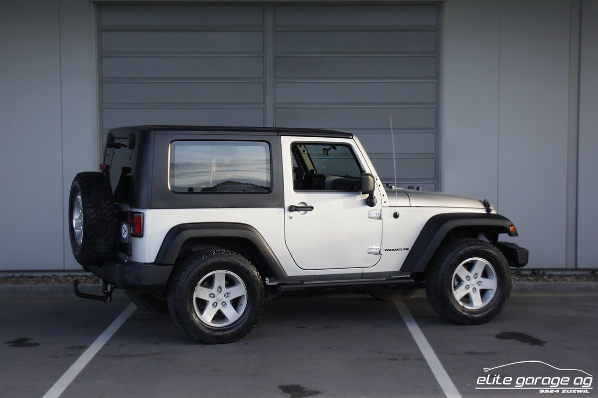 JEEP Wrangler 3.8 Sport, Essence, Occasion / Utilisé, Automatique - 5