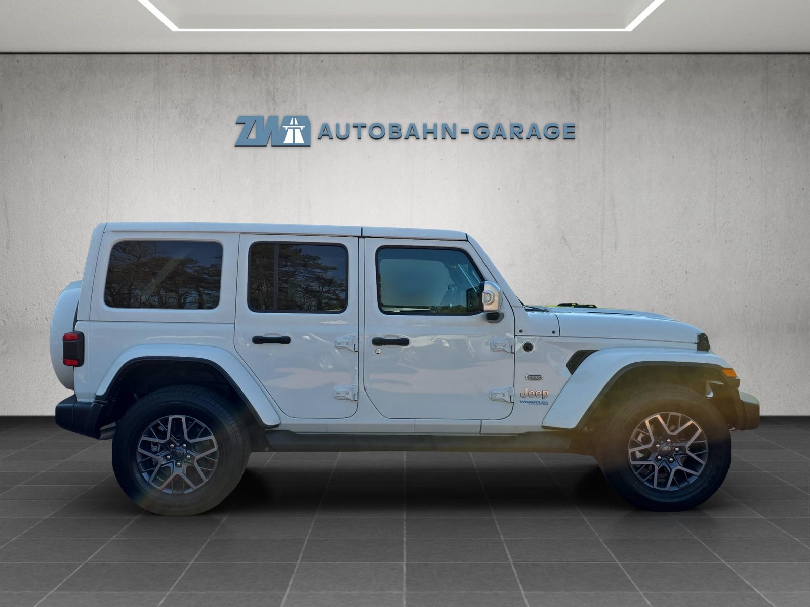 JEEP Wrangler 2.0 Turbo Overland Unlimited 4xe, Hybride Rechargeable Essence/Électricité, Occasion / Utilisé, Automatique - 6