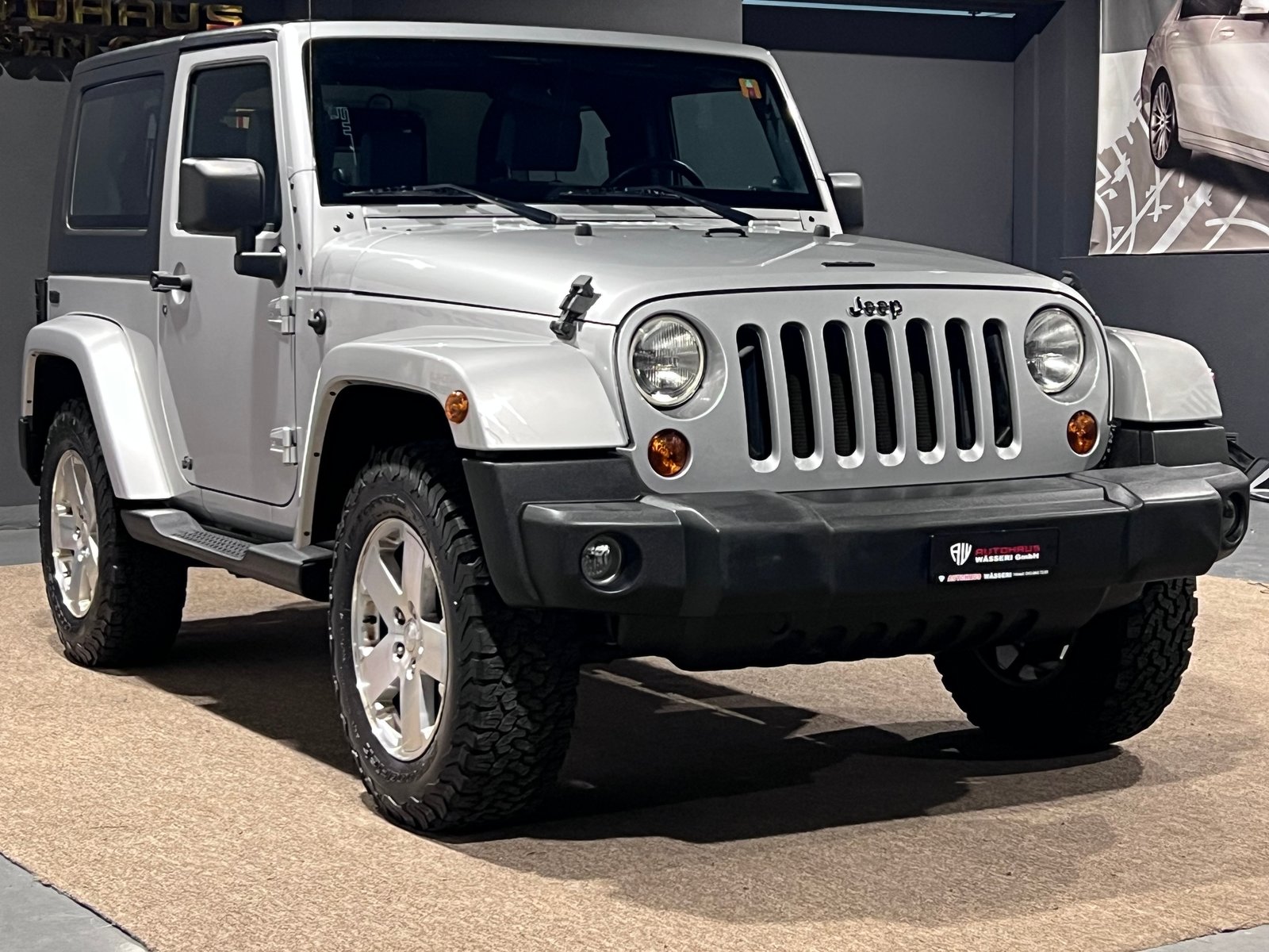 JEEP Wrangler 3.8 Sahara Automatic