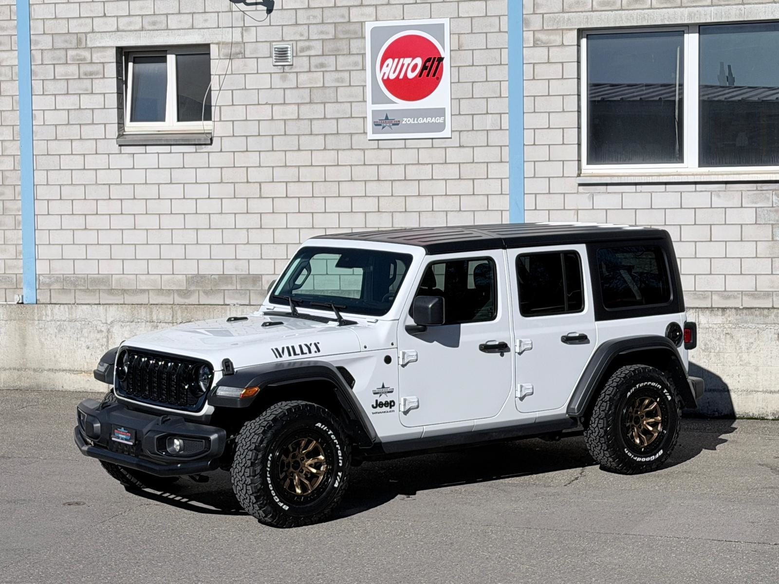 JEEP WRANGLER WILLYS 3.6-V6 4DOOR 6 GANG Handschaltung, Petrol, Second hand / Used, Manual - 3