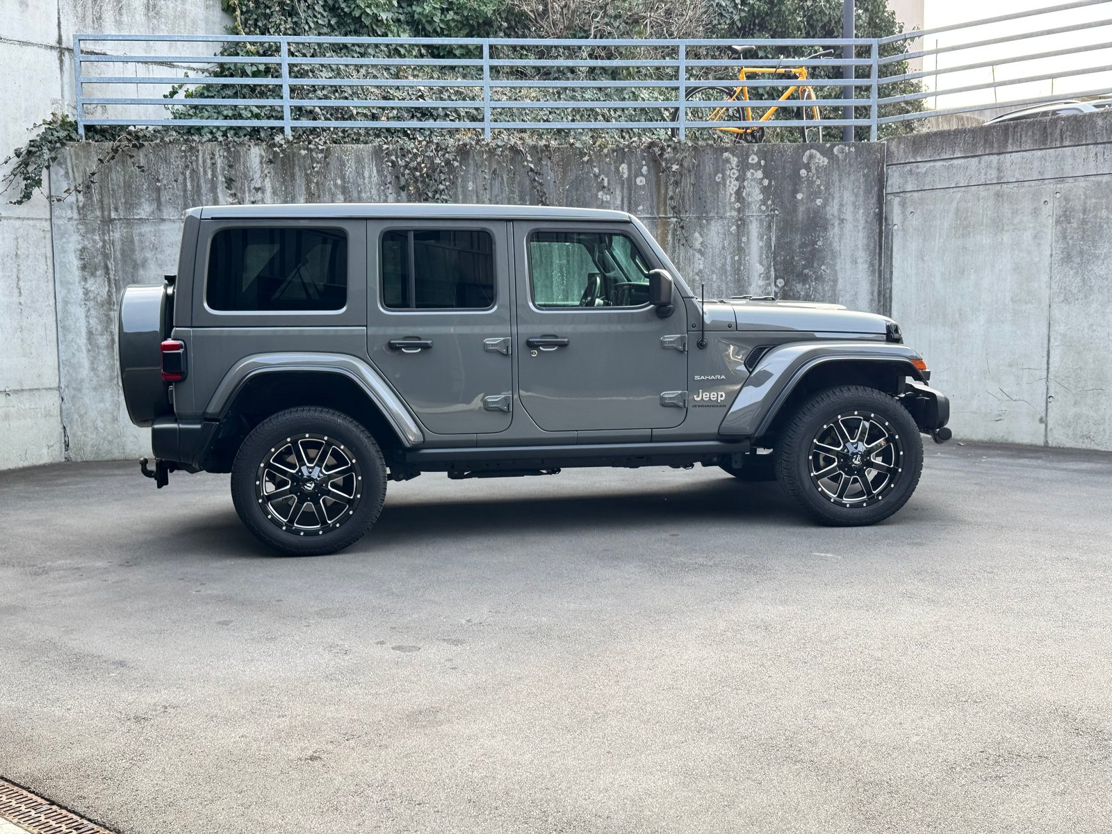 JEEP Wrangler Sahara 3,0 EcoDiesel, Diesel, Second hand / Used, Automatic - 2