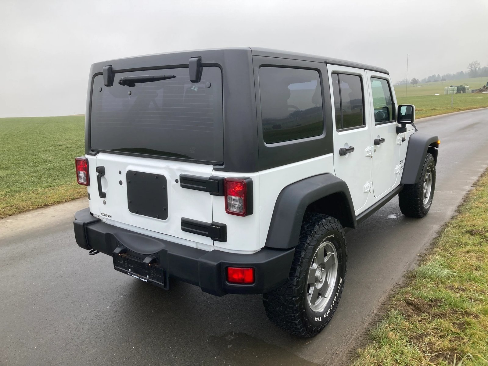 JEEP Wrangler 2.8CRD Unlimited Sport Automatic softtop, Diesel, Occasion / Utilisé, Automatique - 3