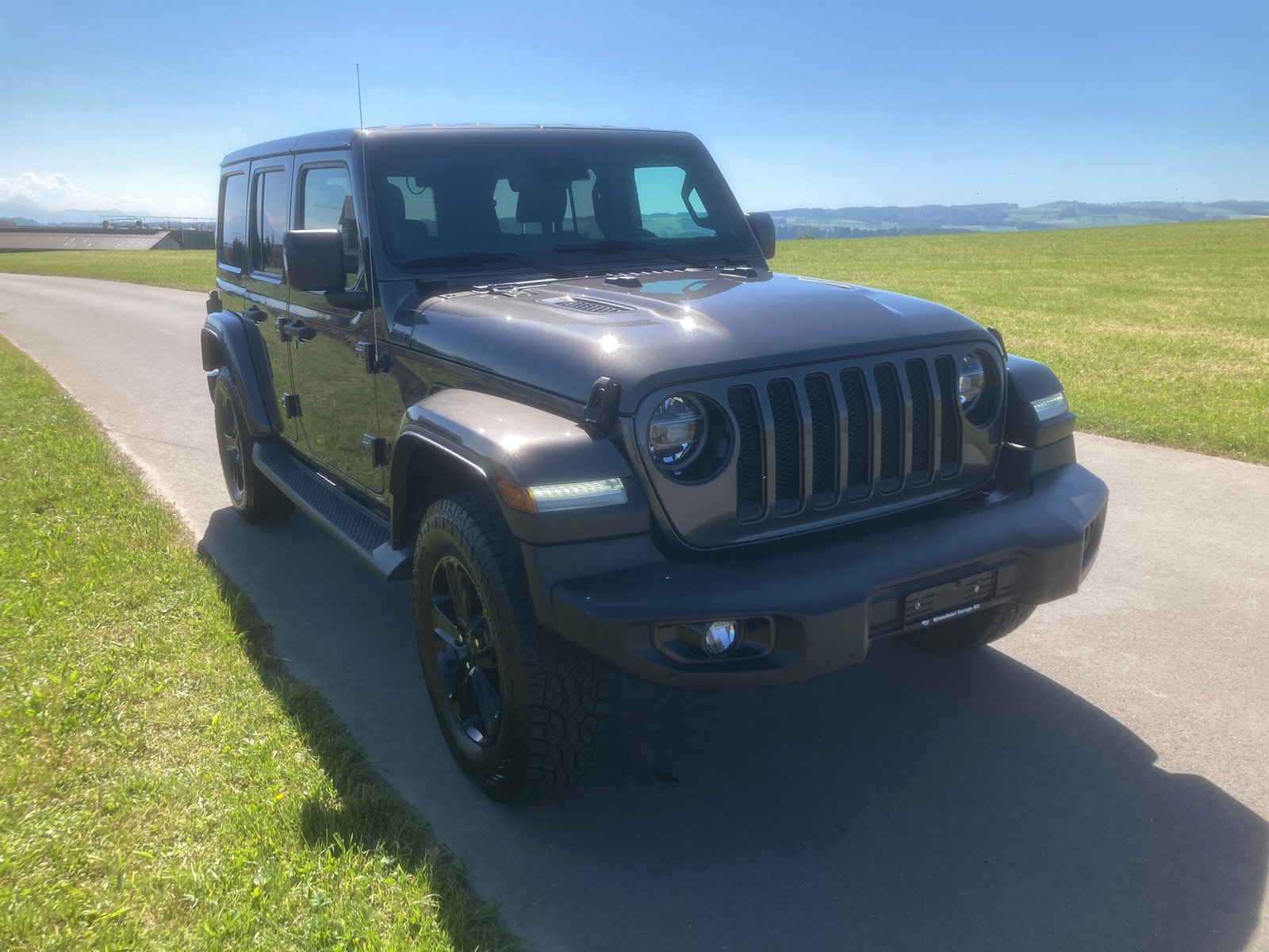 JEEP Wrangler 2.0 Unlimited Sahara Automatic, Petrol, Second hand / Used, Automatic - 2
