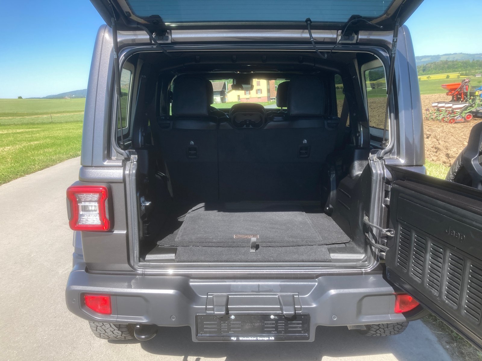 JEEP Wrangler 2.0 Unlimited Sahara Automatic, Petrol, Second hand / Used, Automatic - 7