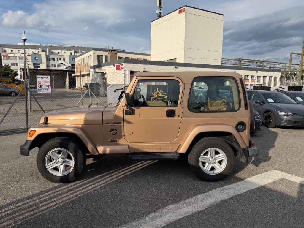 JEEP WRANGLER 4.0 Sahara Hard Top, Essence, Occasion / Utilisé, Automatique - 3