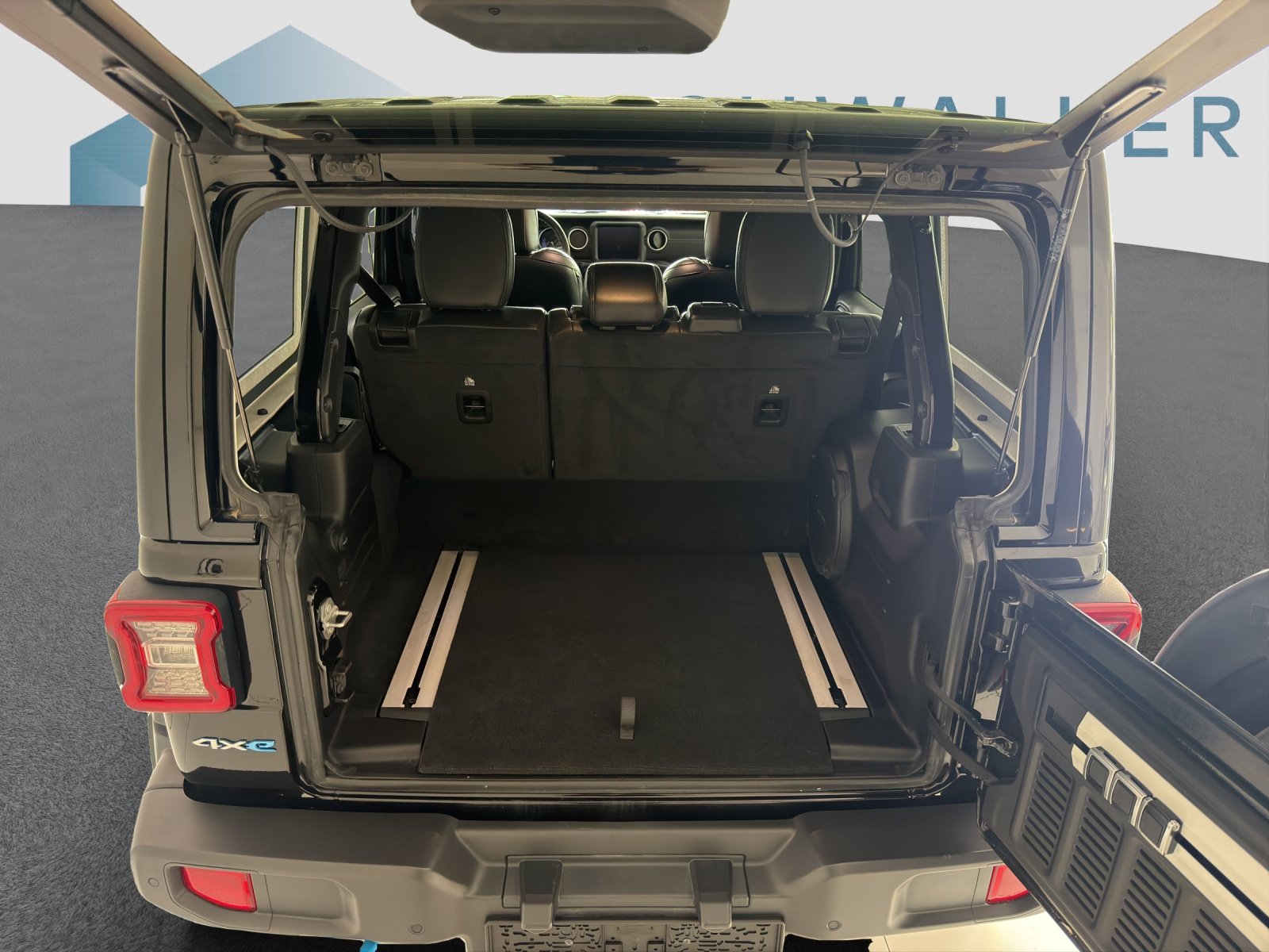 JEEP WRANGLER 2.0 Turbo Sahara Un, Plug-in-Hybrid Benzin/Elektro, Occasion / Gebraucht, Automatik - 7