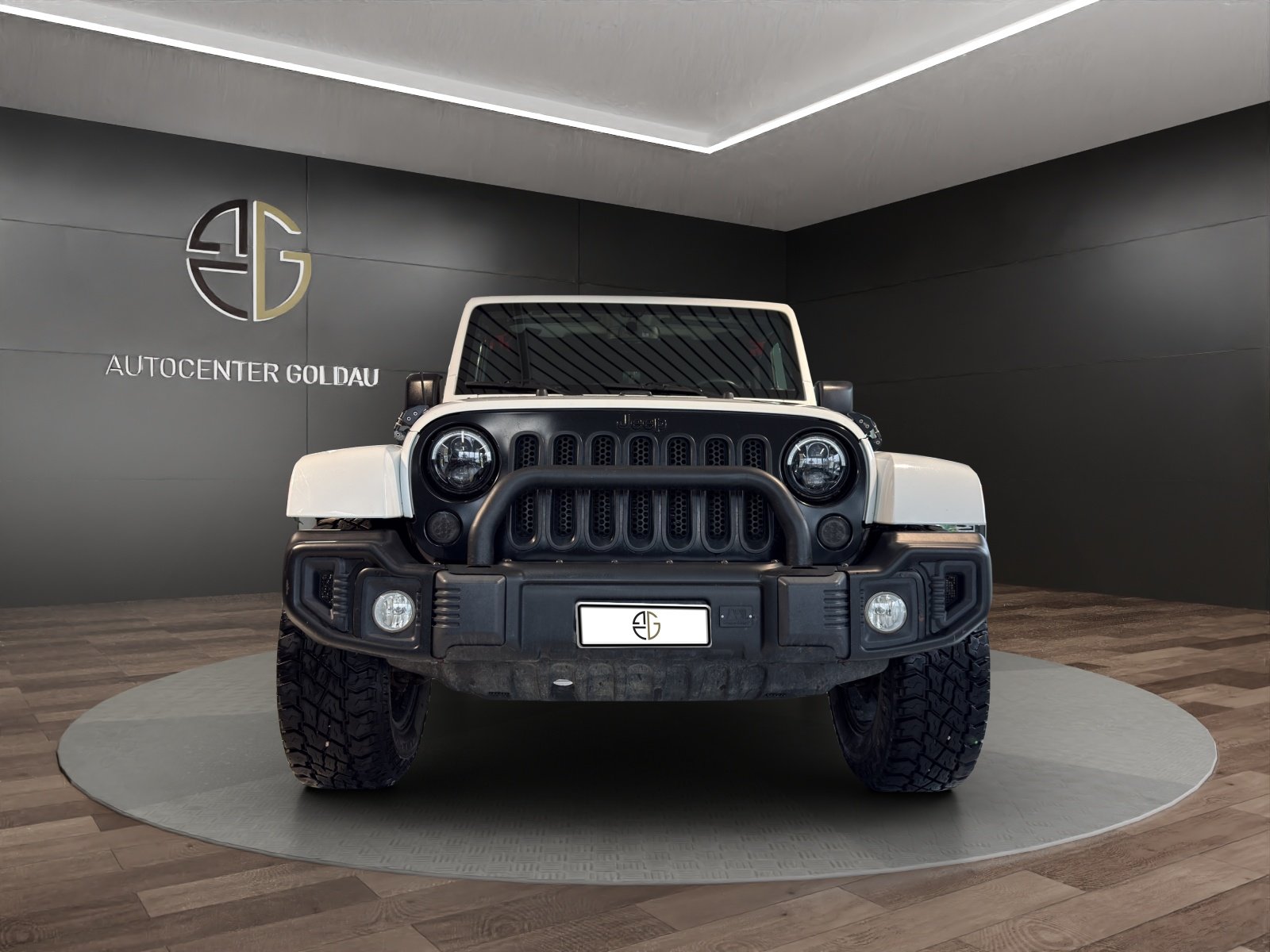 JEEP Wrangler 2.8CRD Unlimited Sahara X Automatic, Diesel, Occasion / Gebraucht, Automatik - 7