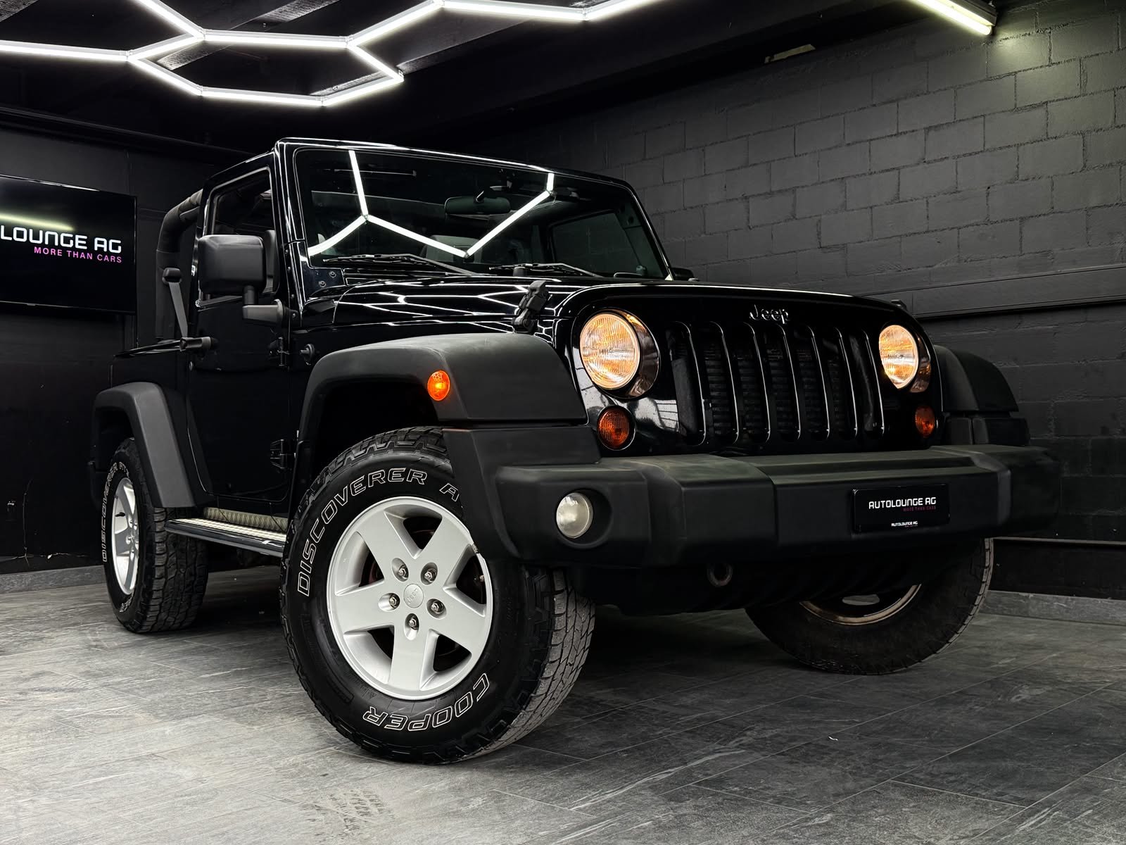 JEEP Wrangler 2.8 CRD Sport Automatic
