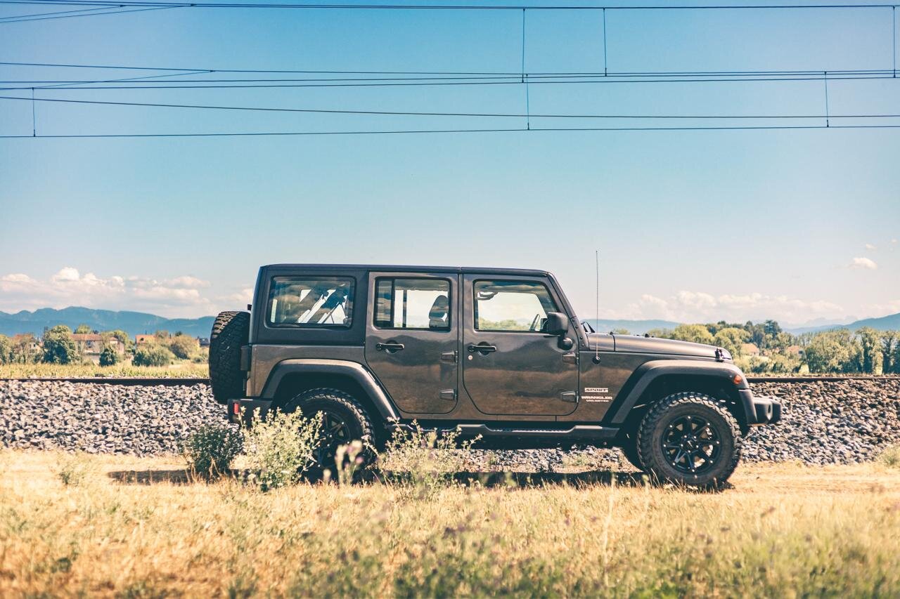 JEEP Wrangler 2.8CRD Unlimited Sport Automatic softtop, Diesel, Occasion / Gebraucht, Automatik - 2