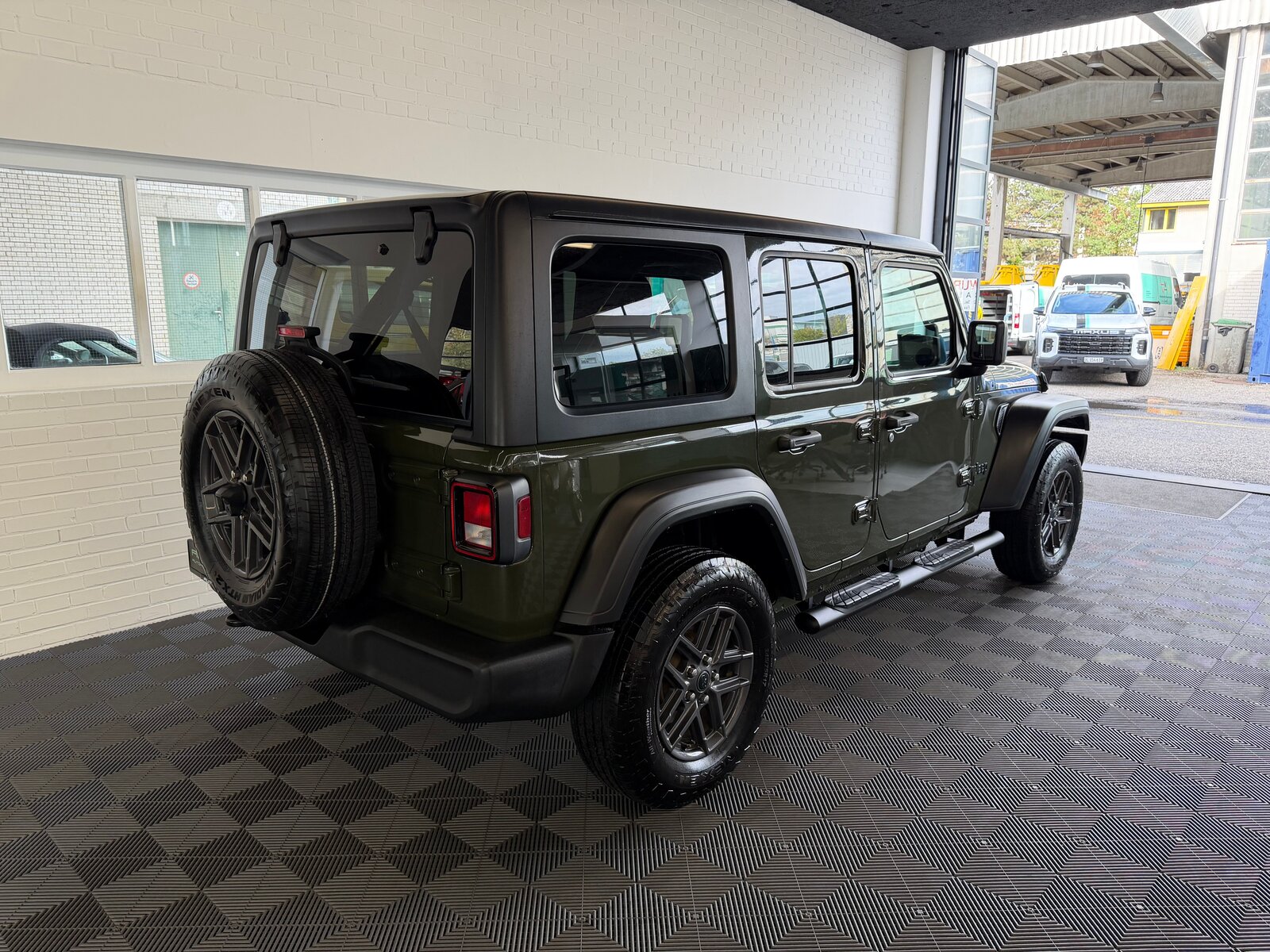 JEEP Wrangler 2.0 Unlimited Rubicon Automatic, Benzin, Occasion / Gebraucht, Automatik - 3