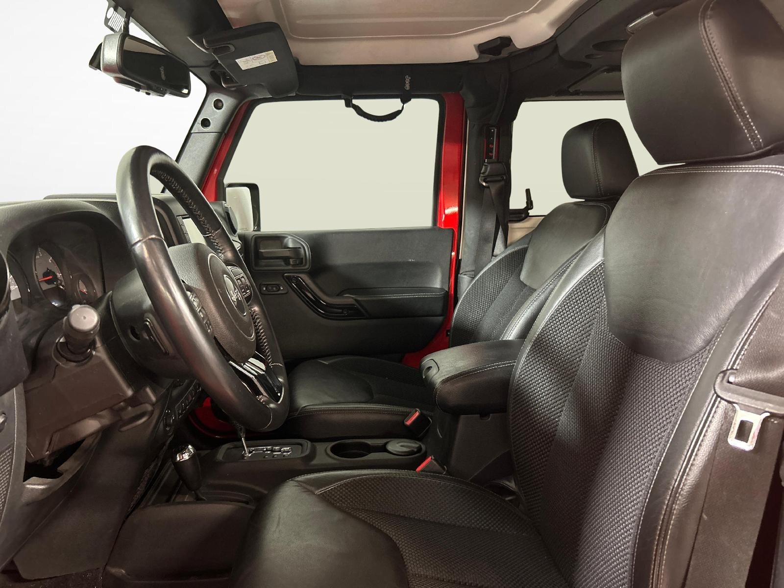 JEEP Wrangler 2.8 CRD Sahara, Diesel, Second hand / Used, Automatic - 3