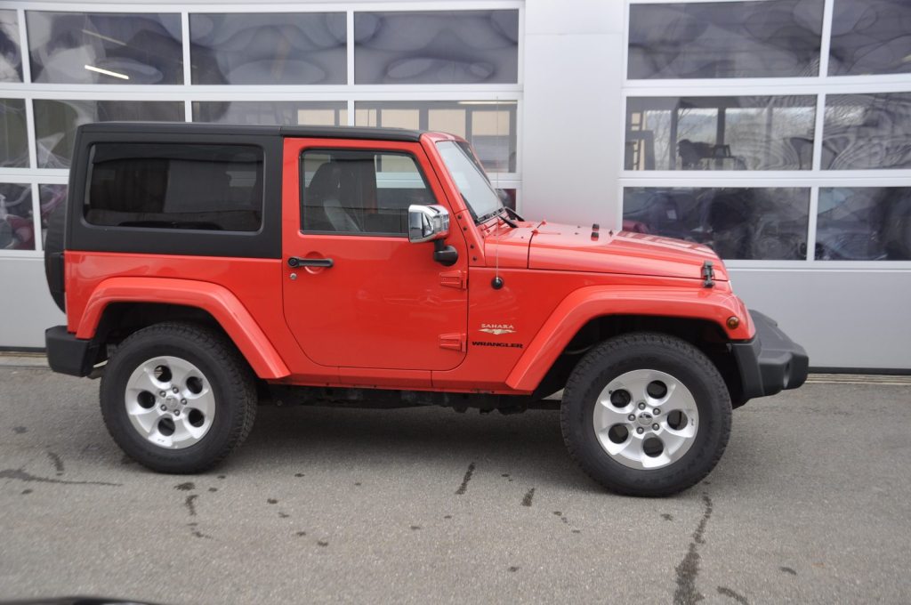 JEEP WRANGLER 2.8 CRD Sahara, Diesel, Second hand / Used, Automatic - 4