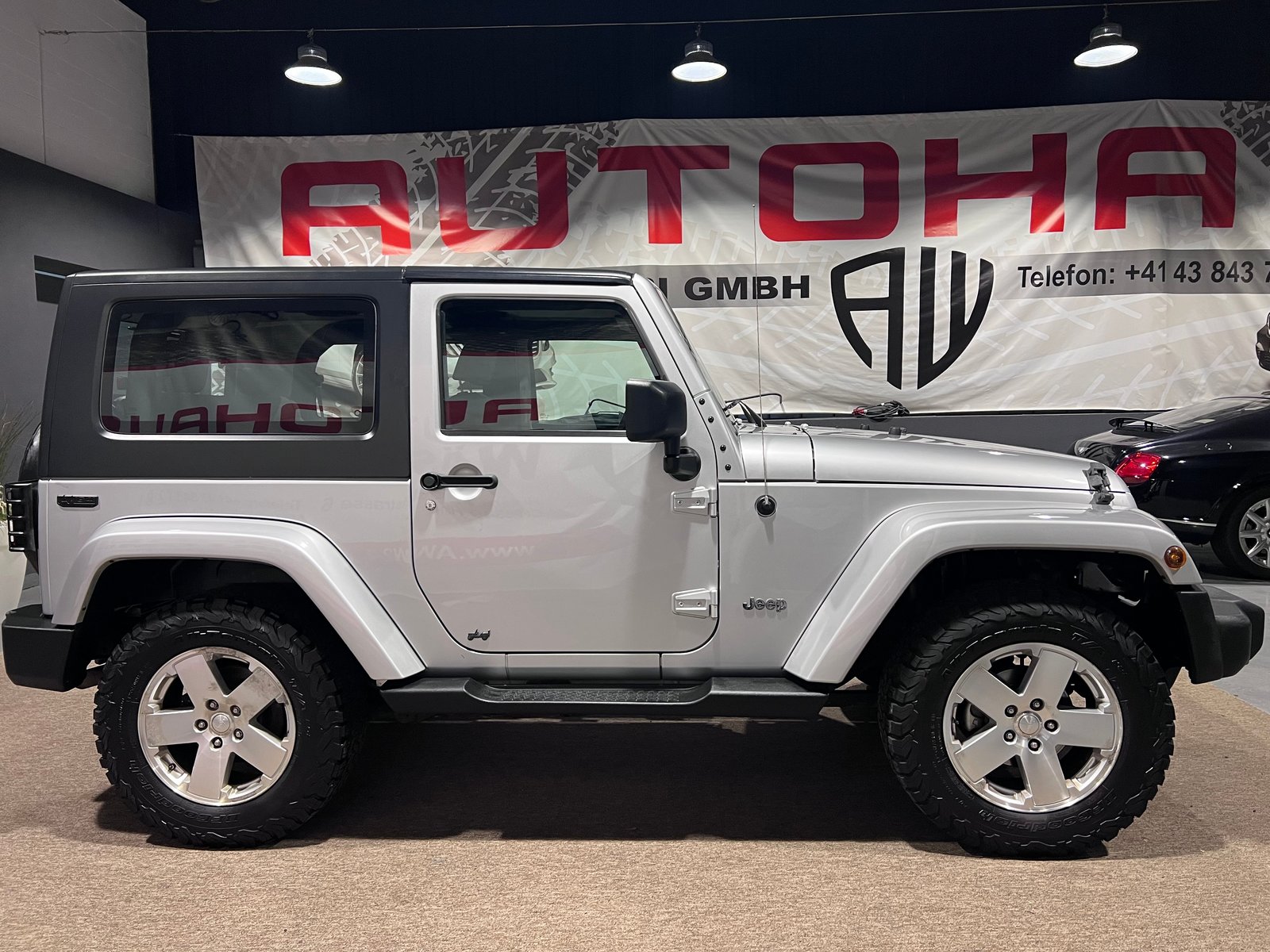 JEEP Wrangler 3.8 Sahara Automatic, Benzin, Occasion / Gebraucht, Automat - 2