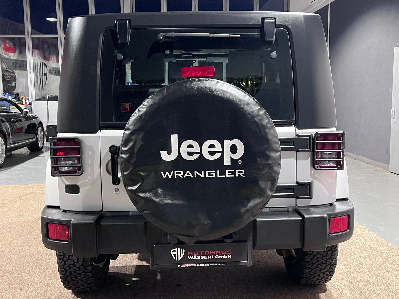 JEEP Wrangler 3.8 Sahara Automatic, Benzin, Occasion / Gebraucht, Automat - 4