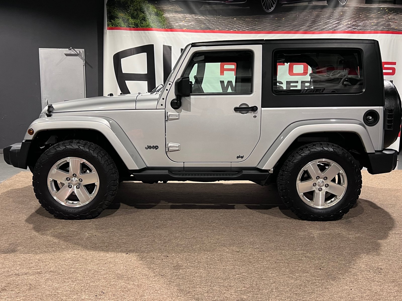 JEEP Wrangler 3.8 Sahara Automatic, Benzin, Occasion / Gebraucht, Automat - 6