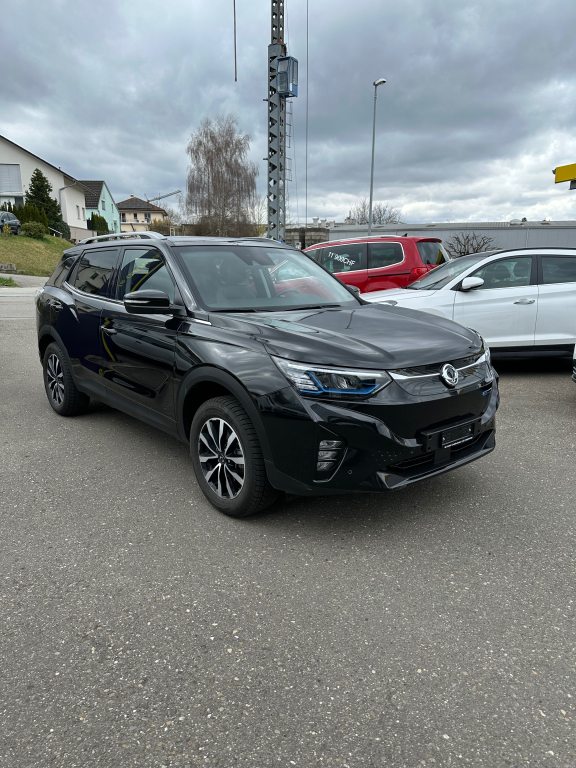 KGM-SSANGYONG KORANDO E-MOTION Titanium, Electric, Second hand / Used, Automatic - 3