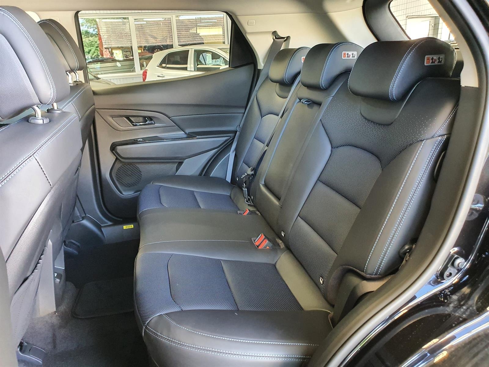 KGM-SSANGYONG Korando eMotion Titanium, Électrique, Occasion / Utilisé, Automatique - 7