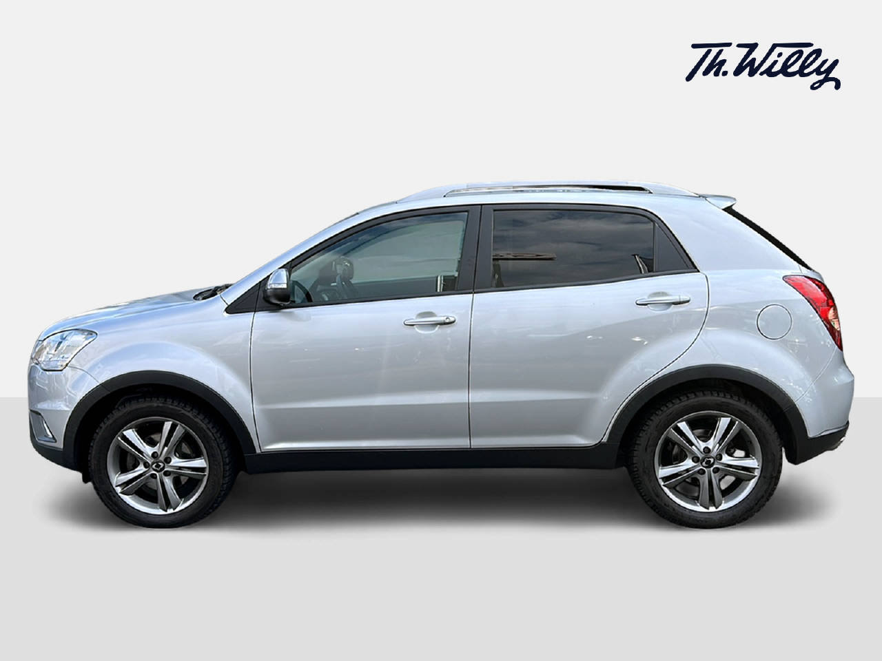 KGM-SSANGYONG Korando 2.0 e-XDi Sapphire 4WD, Diesel, Second hand / Used, Automatic - 2
